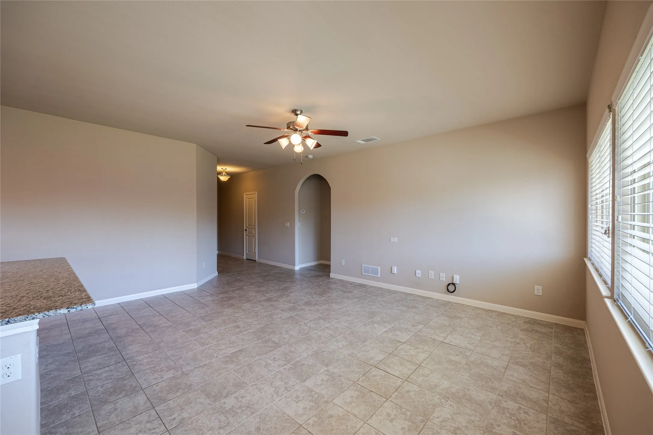 Single Family Residence For Rent in Collin County , 1141 Kingston Court, Anna, Texas 75409, 3 Bedroom, 2 Bathroom, 2 Garage spaces, 1,678 Sqft, built in 2016, mls#21249116, Real Estate Agent in Anna, Homes For Rent in Collin county, Homes For Rent in Anna, Realtor in Anna Texas, Real Estate Brokerage Independent Realty Texas, Luminita Cordes Realtor
