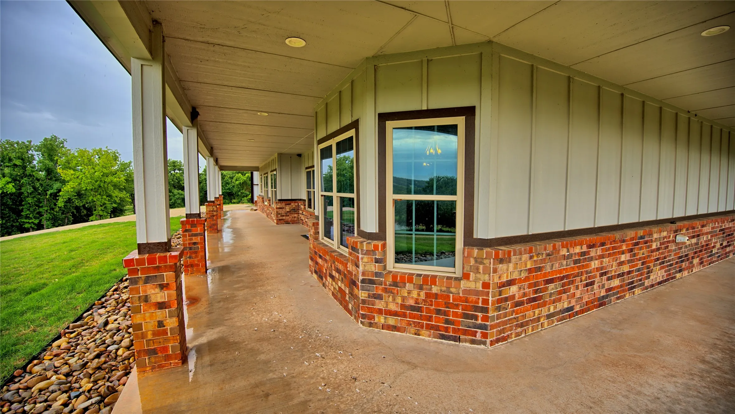 Farm For Sale in Montague County , 2930 N Greenbrier Road, Nocona, Texas 76255, 3 Bedroom, 3 Bathroom, Garage spaces, 2,553 Sqft, built in 2020, mls#21266472, Real Estate Agent in Nocona, Homes For Sale in Montague county, Homes For Sale in Nocona, Realtor in Nocona Texas, Real Estate Brokerage Independent Realty Texas, Luminita Cordes Realtor
