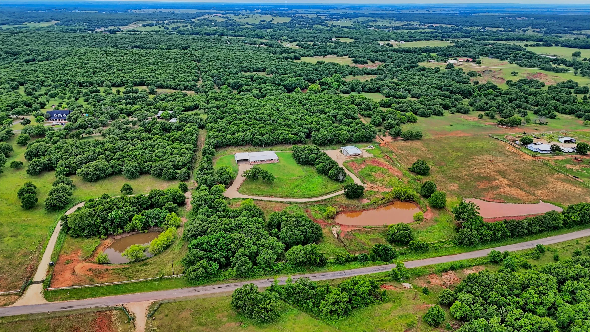 Farm For Sale in Montague County , 2930 N Greenbrier Road, Nocona, Texas 76255, 3 Bedroom, 3 Bathroom, Garage spaces, 2,553 Sqft, built in 2020, mls#21266472, Real Estate Agent in Nocona, Homes For Sale in Montague county, Homes For Sale in Nocona, Realtor in Nocona Texas, Real Estate Brokerage Independent Realty Texas, Luminita Cordes Realtor