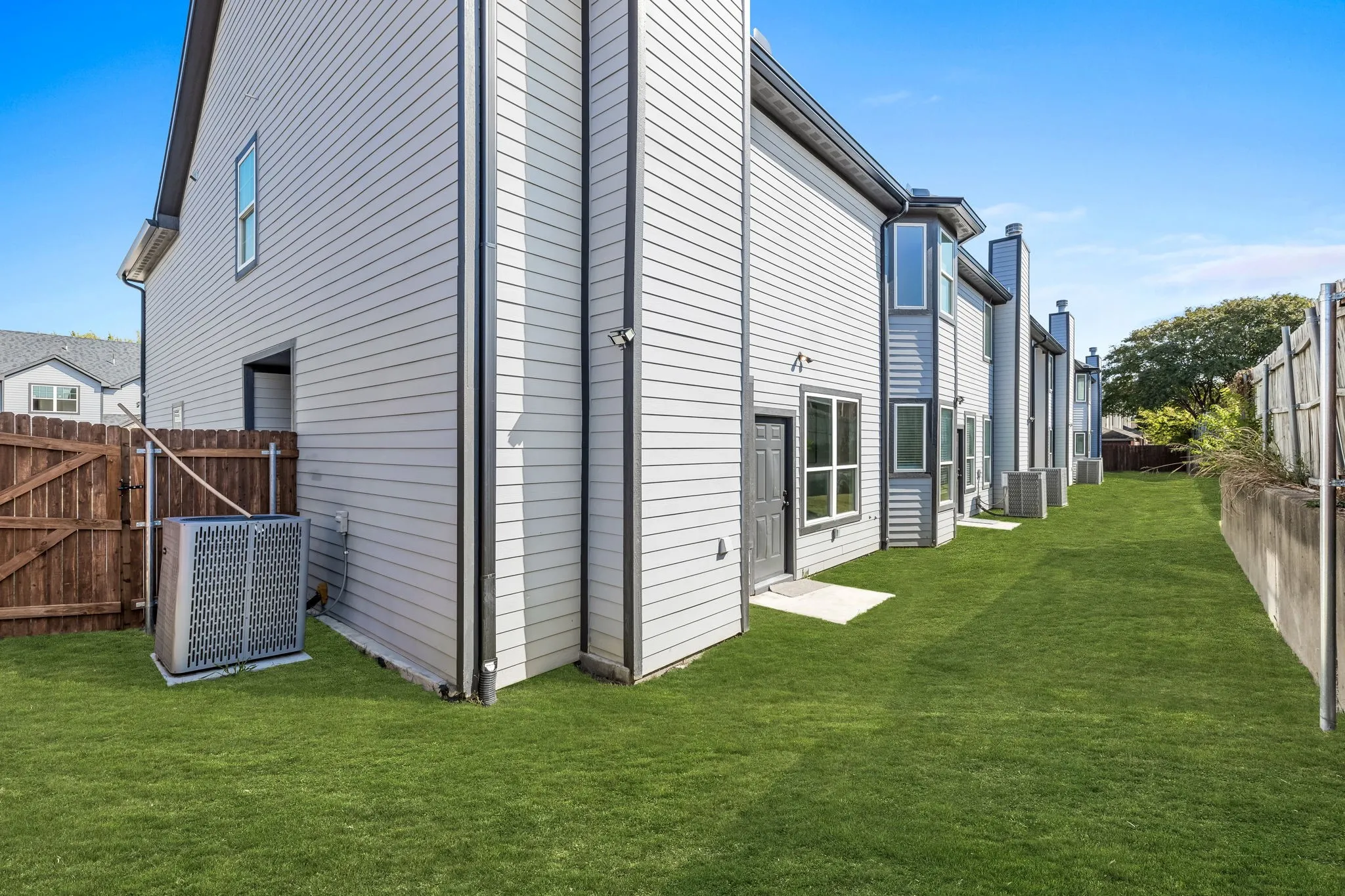 For Sale in Dallas County , 3202 Wexford Drive, Garland, Texas 75043, 42 Bedroom, 54 Bathroom, 1 Garage spaces, 24,258 Sqft, built in 2022, mls#21264928, Real Estate Agent in Garland, Homes For Sale in Dallas county, Homes For Sale in Garland, Realtor in Garland Texas, Real Estate Brokerage Independent Realty Texas, Luminita Cordes Realtor