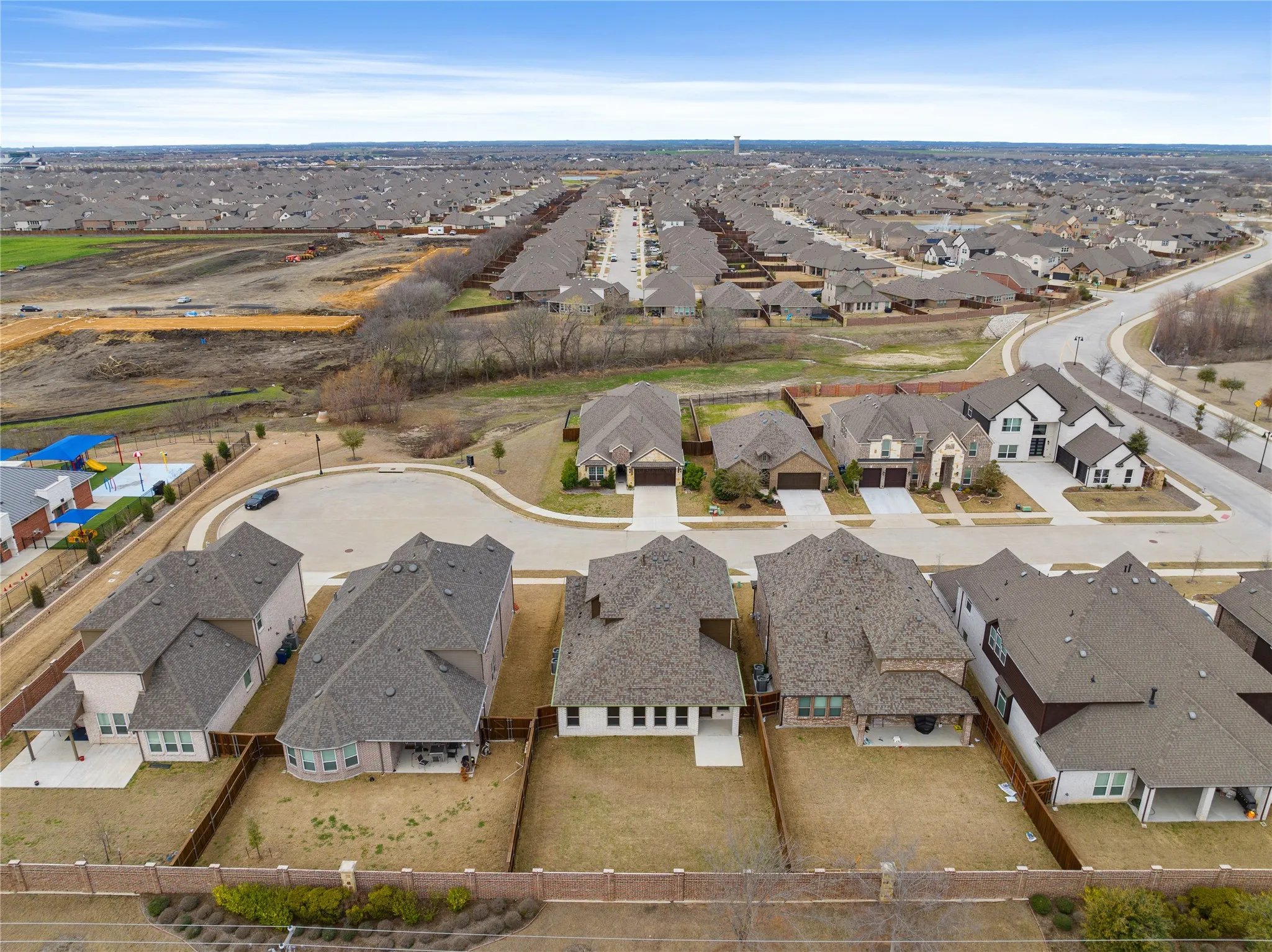 Single Family Residence For Rent in Collin County , 3822 Windmill Court, Celina, Texas 75009, 3 Bedroom, 3 Bathroom, 2 Garage spaces, 2,435 Sqft, built in 2023, Price $3,100, mls#21265975, Real Estate Agent in Celina, Homes For Rent in Collin county, Homes For Rent in Celina, Realtor in Celina Texas, Real Estate Brokerage Independent Realty Texas, Luminita Cordes Realtor