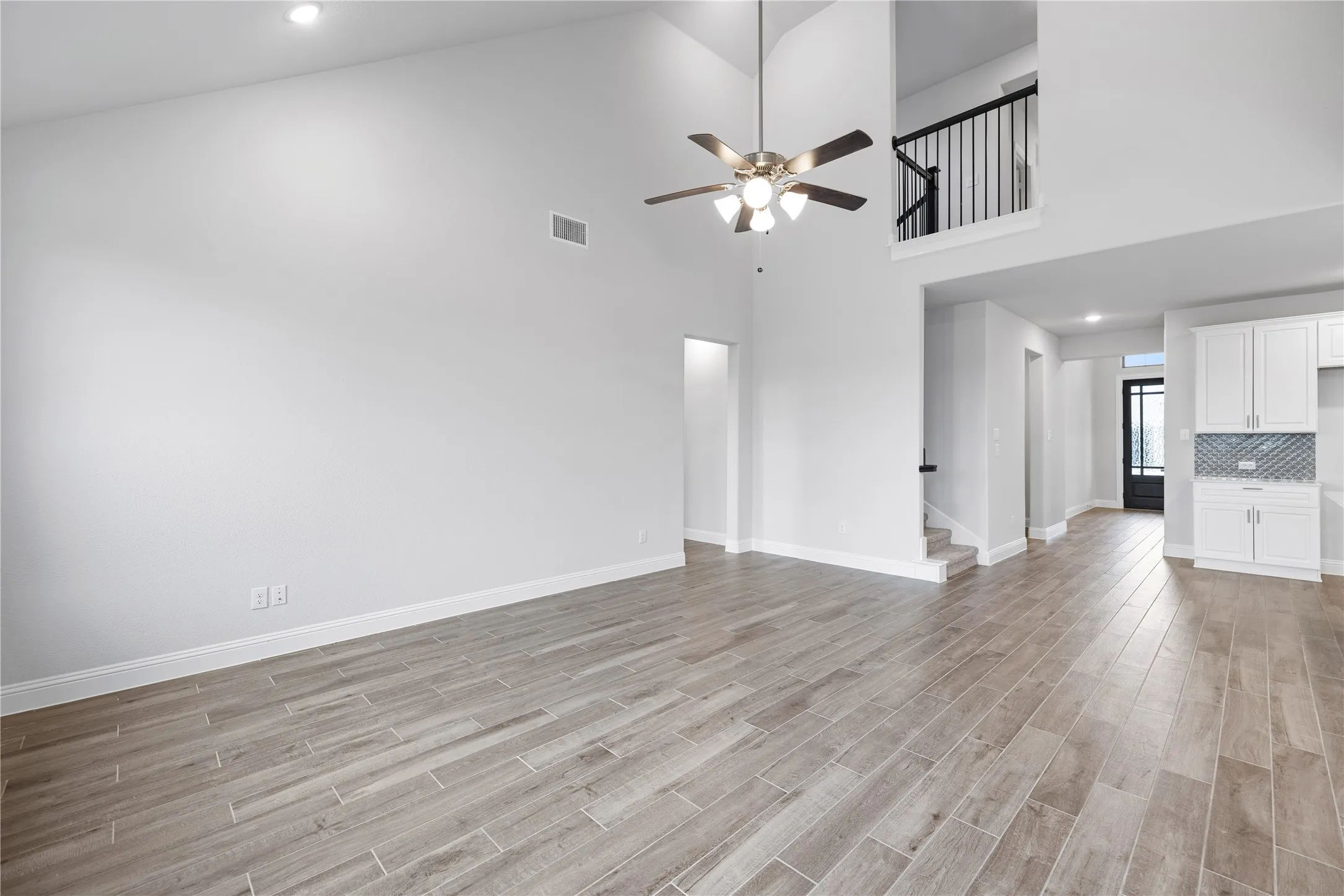 Single Family Residence For Rent in Collin County , 3822 Windmill Court, Celina, Texas 75009, 3 Bedroom, 3 Bathroom, 2 Garage spaces, 2,435 Sqft, built in 2023, Price $3,100, mls#21265975, Real Estate Agent in Celina, Homes For Rent in Collin county, Homes For Rent in Celina, Realtor in Celina Texas, Real Estate Brokerage Independent Realty Texas, Luminita Cordes Realtor