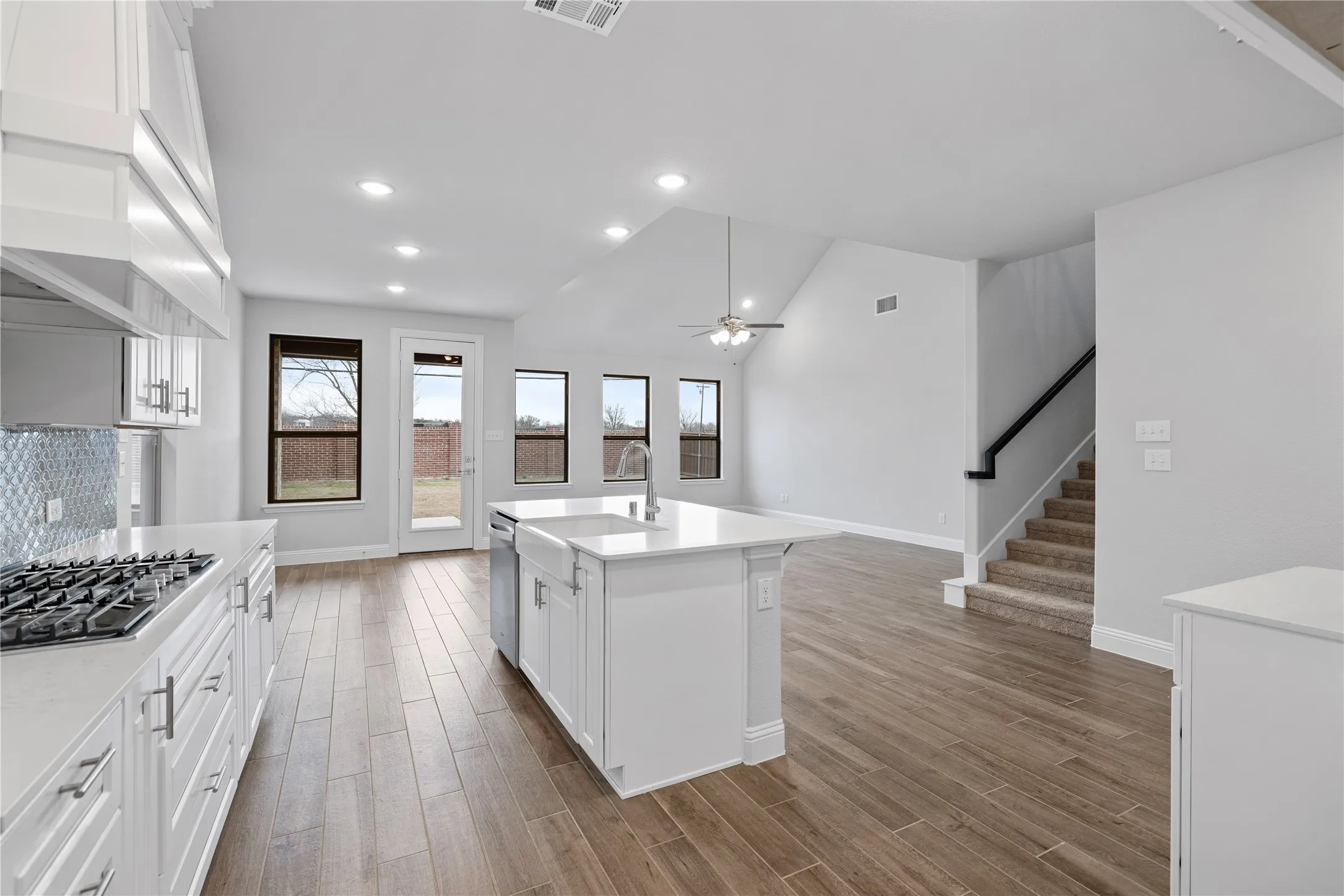 Single Family Residence For Rent in Collin County , 3822 Windmill Court, Celina, Texas 75009, 3 Bedroom, 3 Bathroom, 2 Garage spaces, 2,435 Sqft, built in 2023, Price $3,100, mls#21265975, Real Estate Agent in Celina, Homes For Rent in Collin county, Homes For Rent in Celina, Realtor in Celina Texas, Real Estate Brokerage Independent Realty Texas, Luminita Cordes Realtor