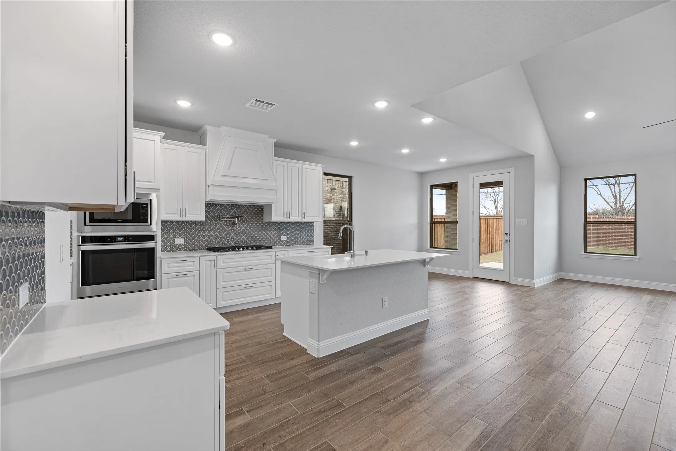 Single Family Residence For Rent in Collin County , 3822 Windmill Court, Celina, Texas 75009, 3 Bedroom, 3 Bathroom, 2 Garage spaces, 2,435 Sqft, built in 2023, Price $3,100, mls#21265975, Real Estate Agent in Celina, Homes For Rent in Collin county, Homes For Rent in Celina, Realtor in Celina Texas, Real Estate Brokerage Independent Realty Texas, Luminita Cordes Realtor