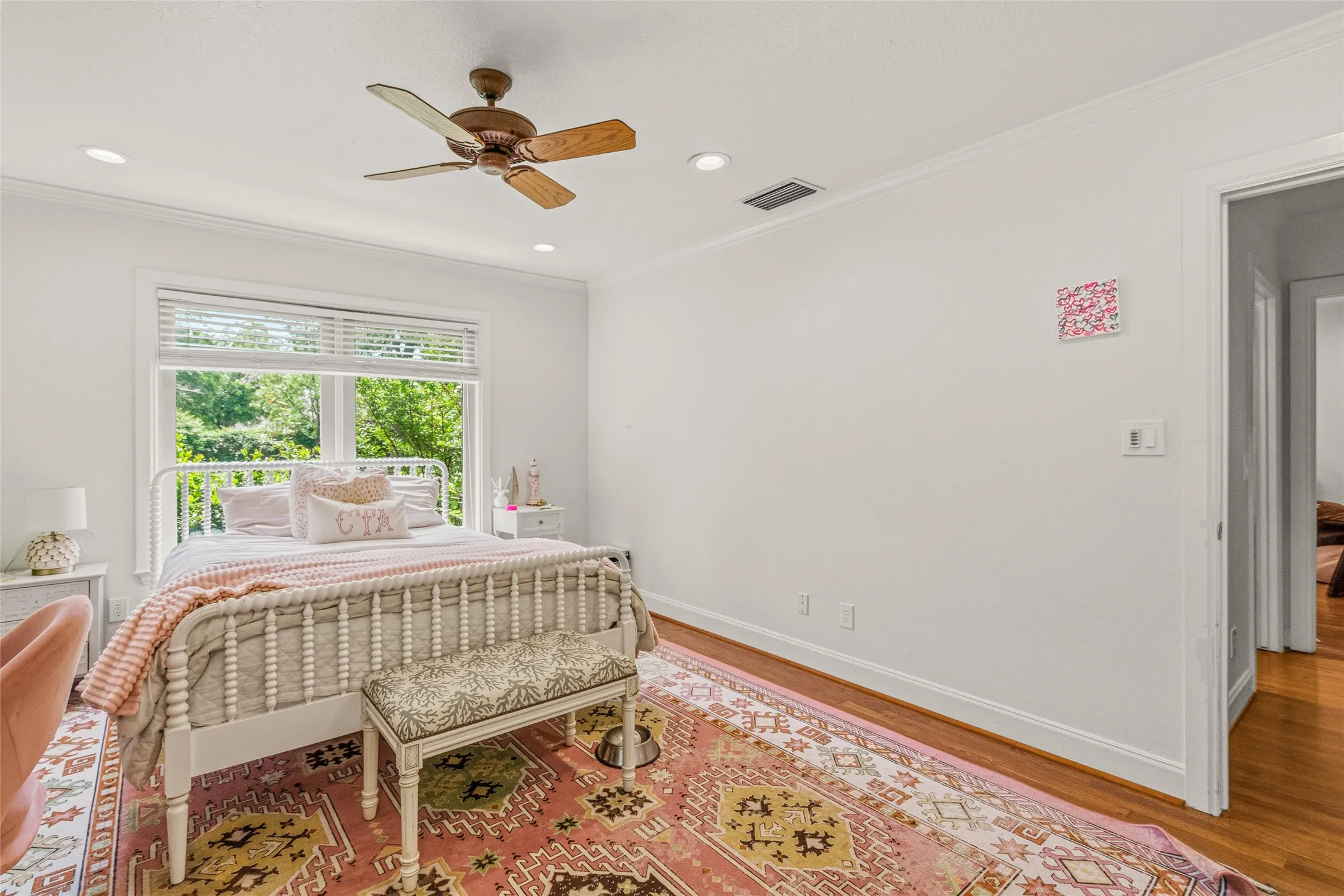 Single Family Residence For Sale in Tarrant County , 4812 Williams Road, Benbrook, Texas 76116, 5 Bedroom, 5 Bathroom, 4 Garage spaces, 6,233 Sqft, built in 1985, mls#21264457, Real Estate Agent in Benbrook, Homes For Sale in Tarrant county, Homes For Sale in Benbrook, Realtor in Benbrook Texas, Real Estate Brokerage Independent Realty Texas, Luminita Cordes Realtor