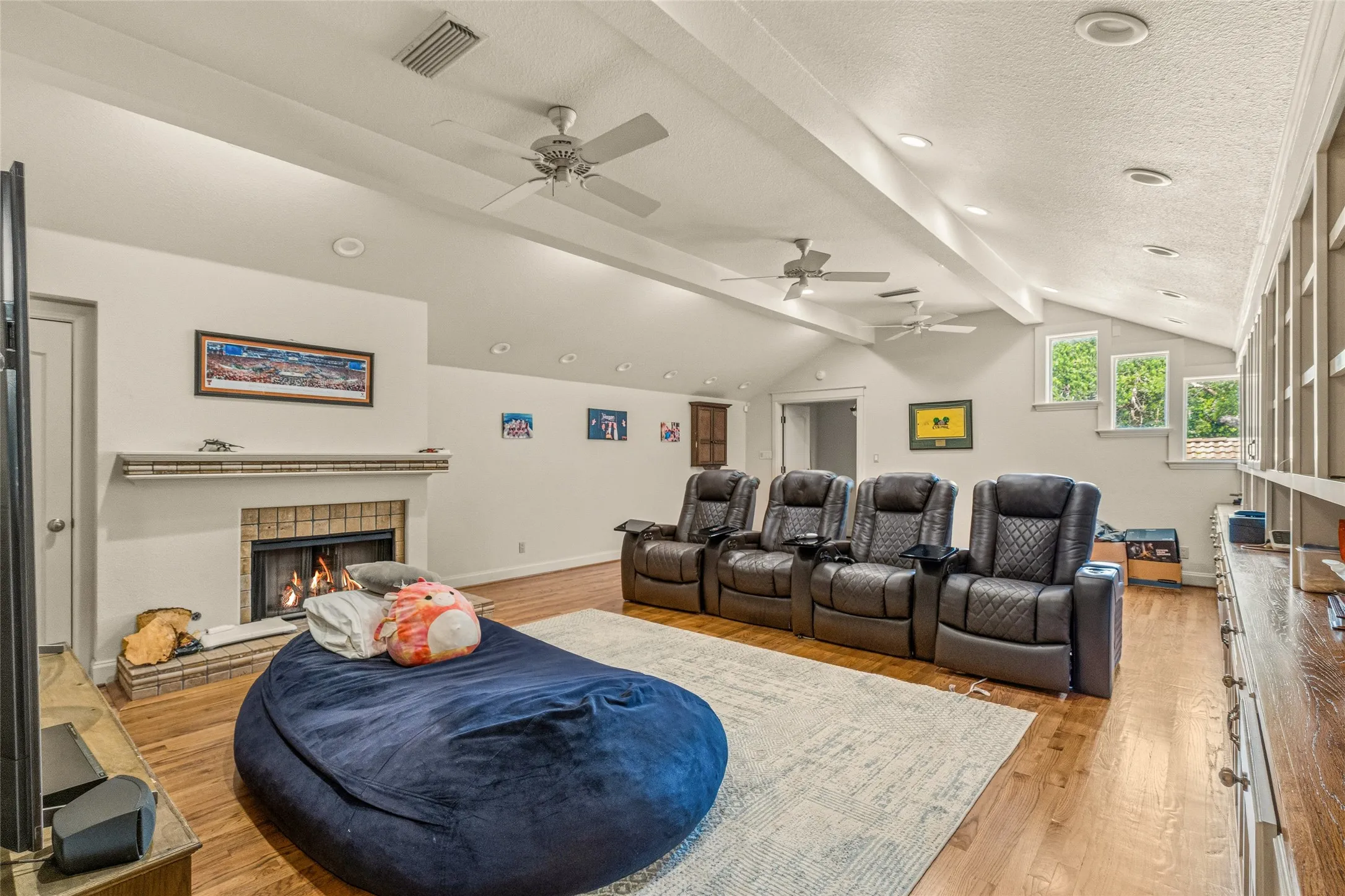 Single Family Residence For Sale in Tarrant County , 4812 Williams Road, Benbrook, Texas 76116, 5 Bedroom, 5 Bathroom, 4 Garage spaces, 6,233 Sqft, built in 1985, mls#21264457, Real Estate Agent in Benbrook, Homes For Sale in Tarrant county, Homes For Sale in Benbrook, Realtor in Benbrook Texas, Real Estate Brokerage Independent Realty Texas, Luminita Cordes Realtor