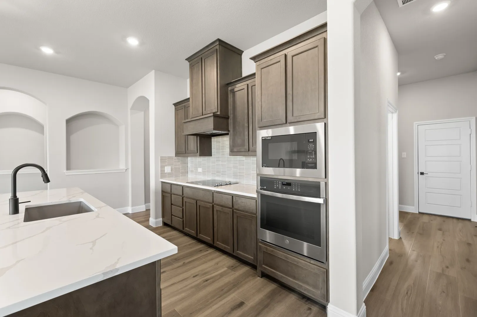 DFW-Waterford Park-Concept 2622-520 Vista Ridge Drive-Kitchen-Risewell Homes-5
