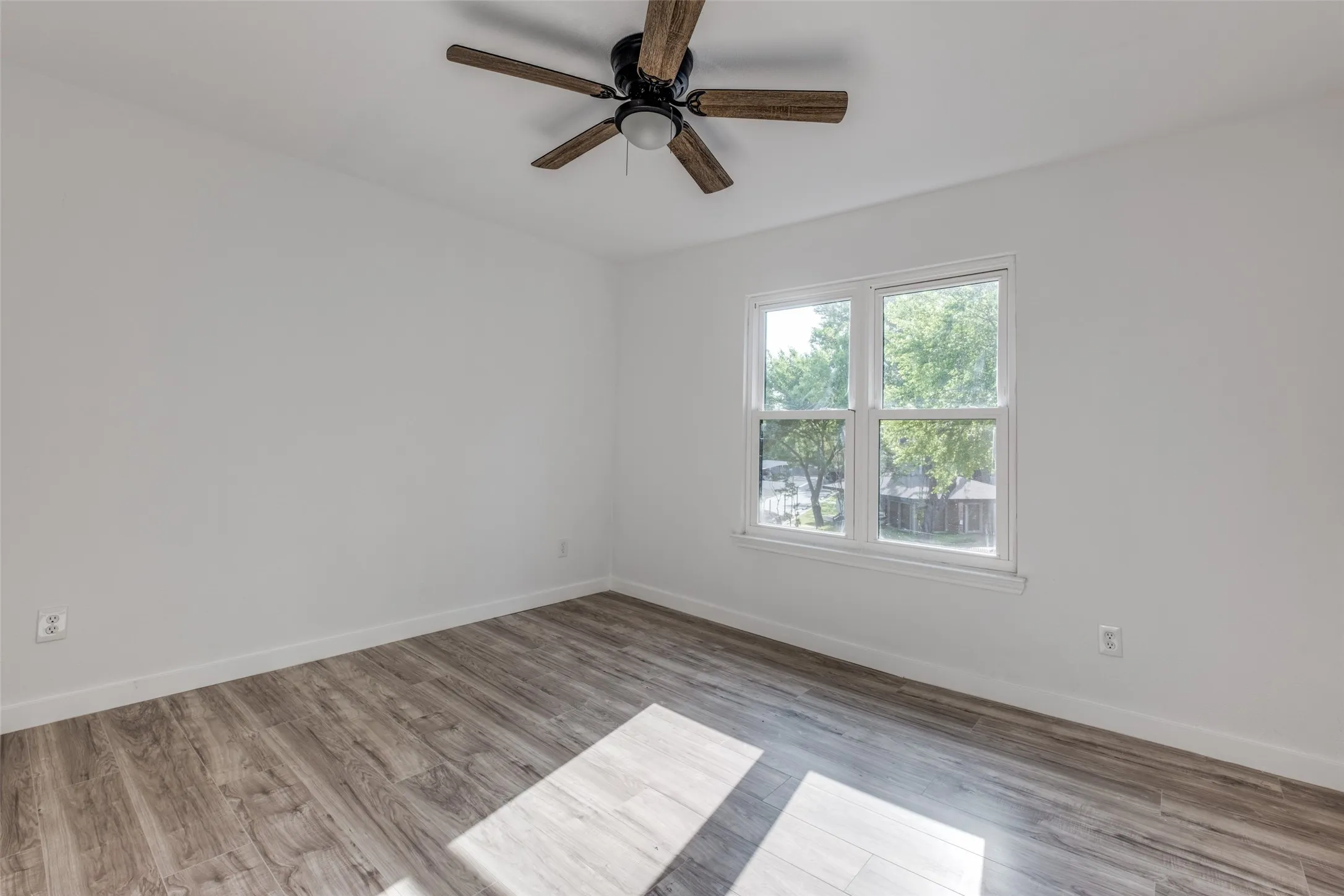 Condominium For Rent in Dallas County , 8109 Skillman Street 3026, Dallas, Texas 75231, 3 Bedroom, 2 Bathroom, Garage spaces, 1,205 Sqft, built in 1981, Price $2,150, mls#21266657, Real Estate Agent in Dallas, Homes For Rent in Dallas county, Homes For Rent in Dallas, Realtor in Dallas Texas, Real Estate Brokerage Independent Realty Texas, Luminita Cordes Realtor