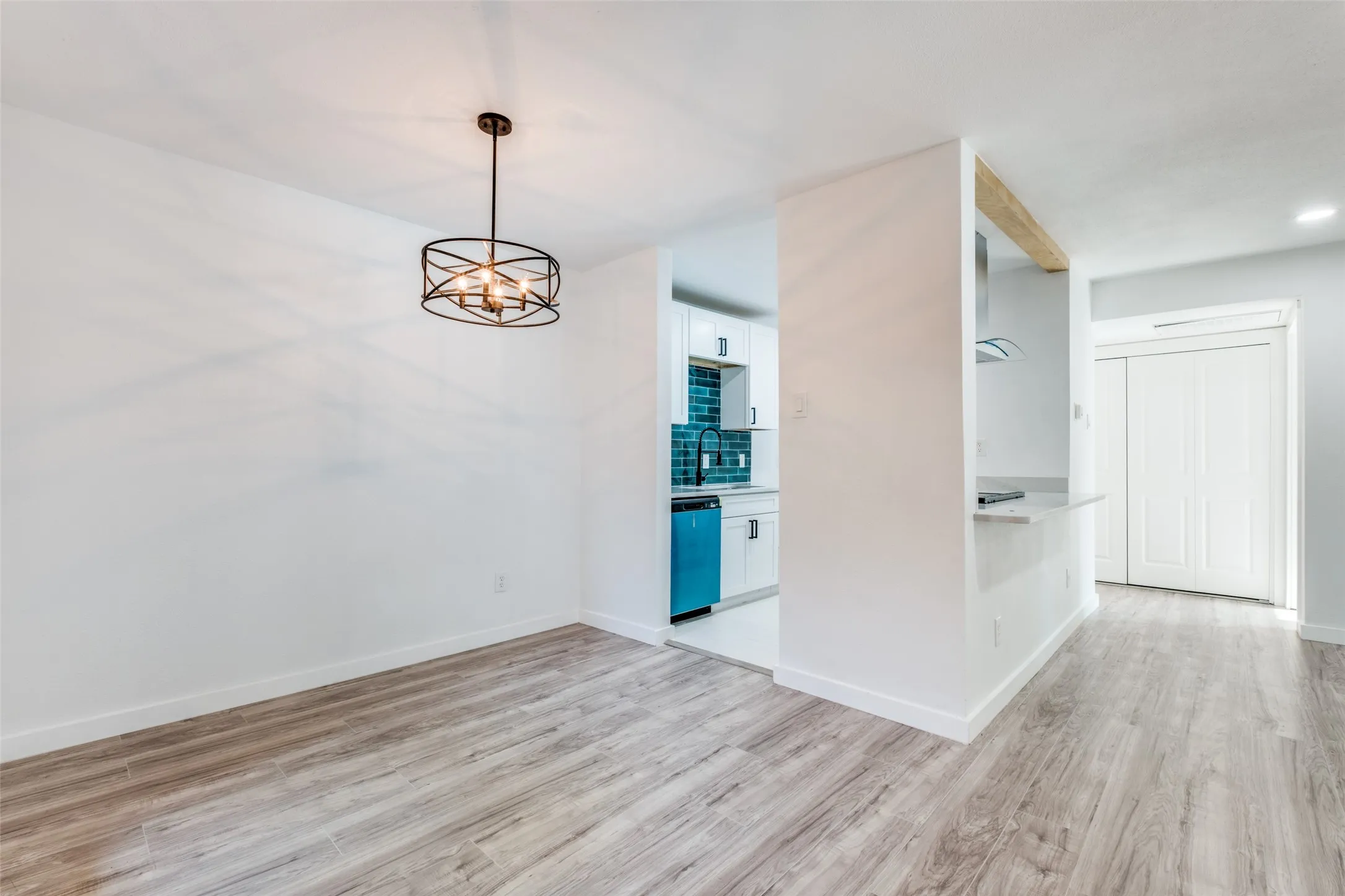 Condominium For Rent in Dallas County , 8109 Skillman Street 3026, Dallas, Texas 75231, 3 Bedroom, 2 Bathroom, Garage spaces, 1,205 Sqft, built in 1981, Price $2,150, mls#21266657, Real Estate Agent in Dallas, Homes For Rent in Dallas county, Homes For Rent in Dallas, Realtor in Dallas Texas, Real Estate Brokerage Independent Realty Texas, Luminita Cordes Realtor