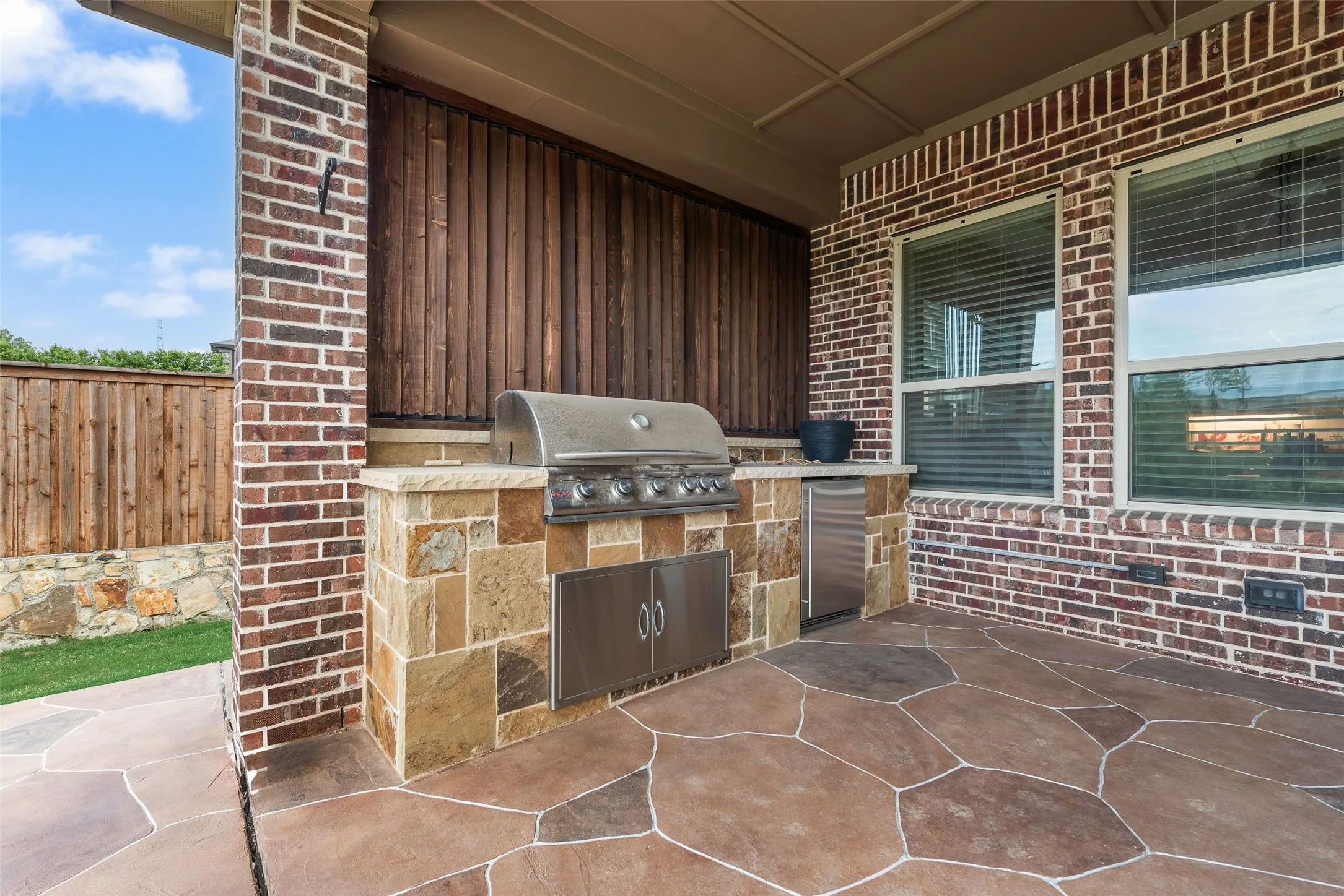 Single Family Residence For Sale in Denton County , 1024 Fairway Ranch Parkway, Roanoke, Texas 76262, 4 Bedroom, 3 Bathroom, 3 Garage spaces, 2,551 Sqft, built in 2018, mls#21266554, Real Estate Agent in Roanoke, Homes For Sale in Denton county, Homes For Sale in Roanoke, Realtor in Roanoke Texas, Real Estate Brokerage Independent Realty Texas, Luminita Cordes Realtor