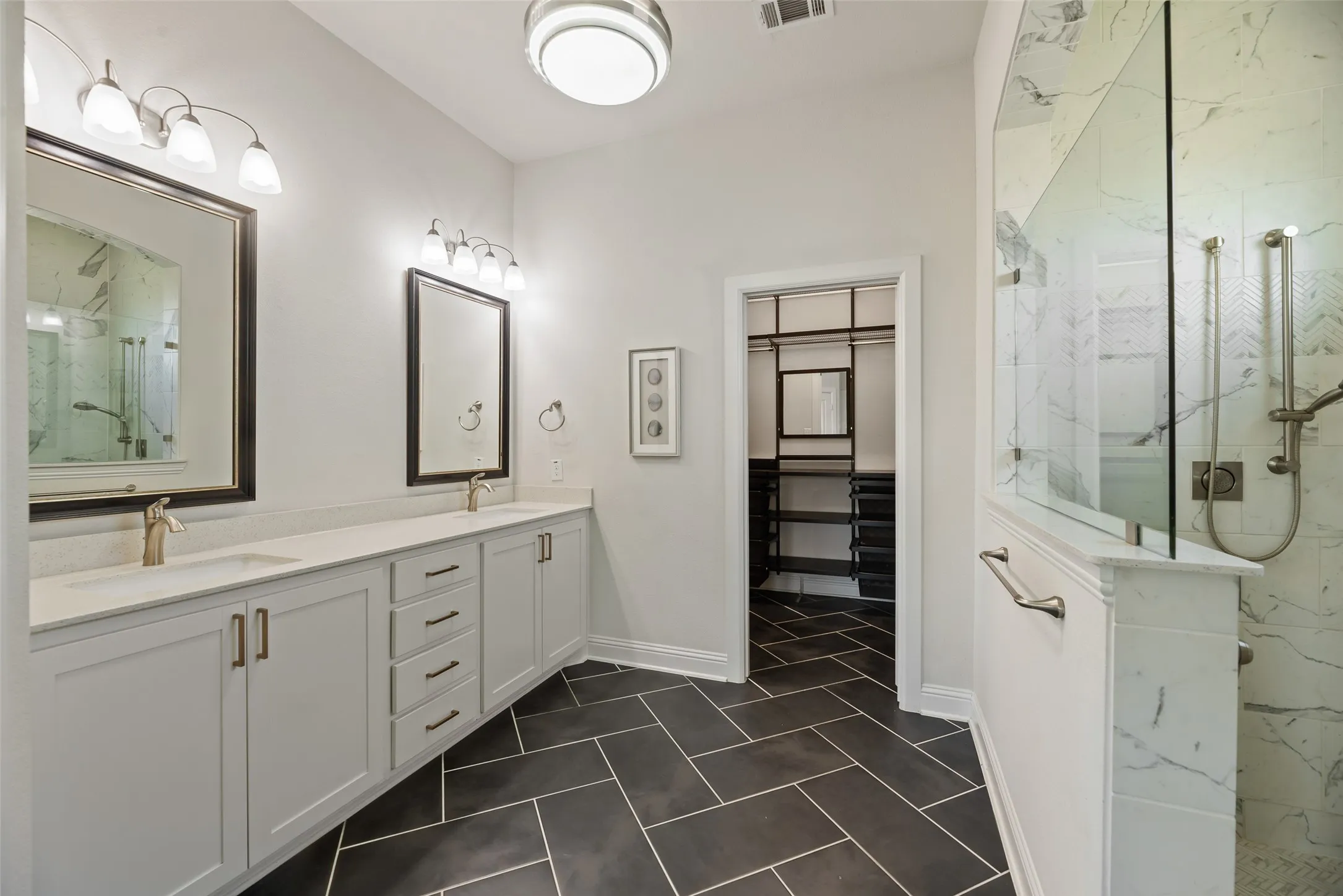 Single Family Residence For Sale in Denton County , 1024 Fairway Ranch Parkway, Roanoke, Texas 76262, 4 Bedroom, 3 Bathroom, 3 Garage spaces, 2,551 Sqft, built in 2018, mls#21266554, Real Estate Agent in Roanoke, Homes For Sale in Denton county, Homes For Sale in Roanoke, Realtor in Roanoke Texas, Real Estate Brokerage Independent Realty Texas, Luminita Cordes Realtor