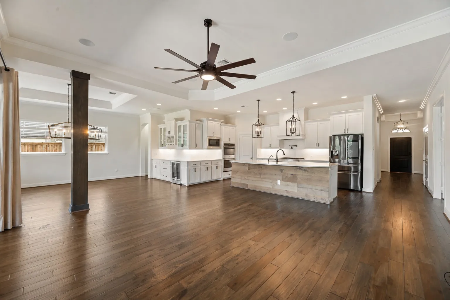 Single Family Residence For Sale in Denton County , 1024 Fairway Ranch Parkway, Roanoke, Texas 76262, 4 Bedroom, 3 Bathroom, 3 Garage spaces, 2,551 Sqft, built in 2018, mls#21266554, Real Estate Agent in Roanoke, Homes For Sale in Denton county, Homes For Sale in Roanoke, Realtor in Roanoke Texas, Real Estate Brokerage Independent Realty Texas, Luminita Cordes Realtor
