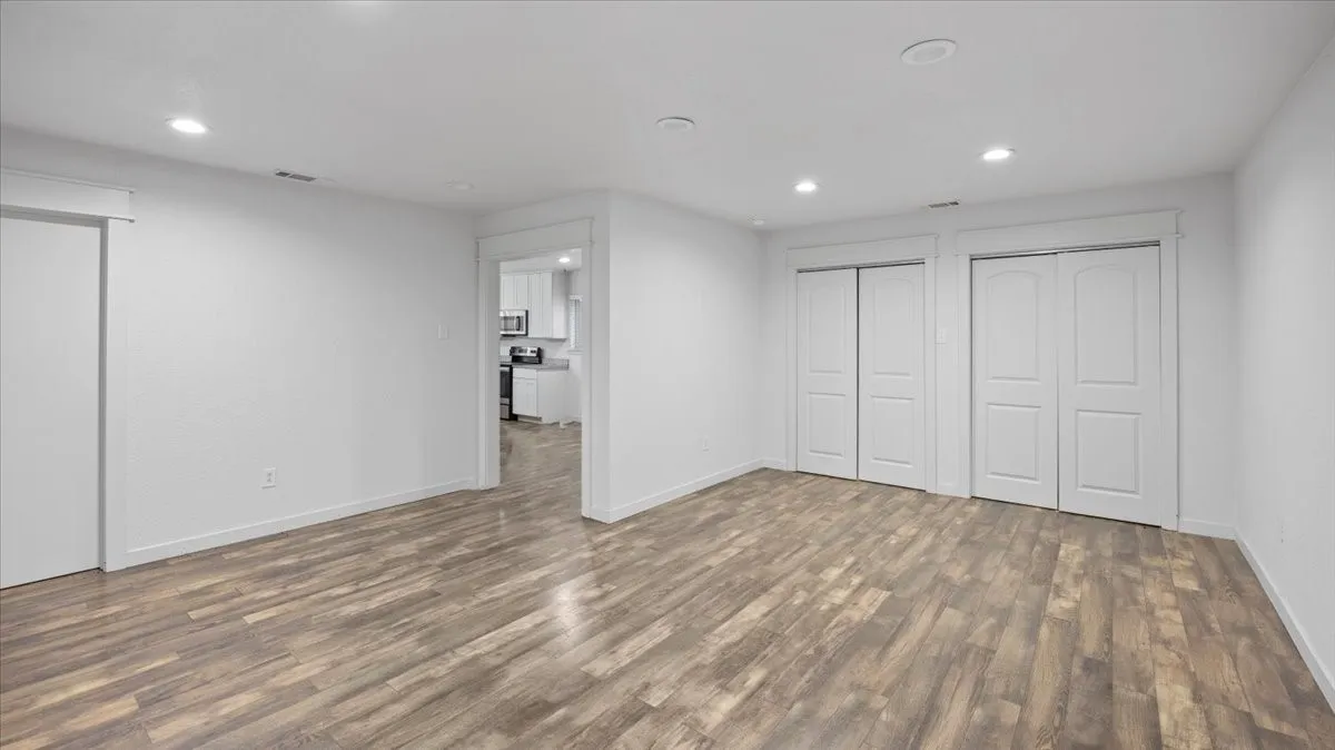 Single Family Residence For Sale in Tarrant County , 4713 Driskell Boulevard, Fort Worth, Texas 76107, 3 Bedroom, 2 Bathroom, Garage spaces, 1,566 Sqft, built in 1962, Price $245,000, mls#21266678, Real Estate Agent in Fort Worth, Homes For Sale in Tarrant county, Homes For Sale in Fort Worth, Realtor in Fort Worth Texas, Real Estate Brokerage Independent Realty Texas, Luminita Cordes Realtor