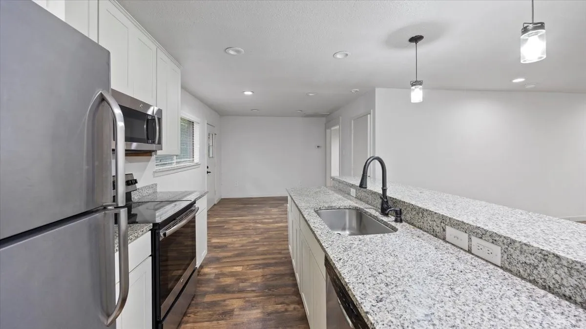 Single Family Residence For Sale in Tarrant County , 4713 Driskell Boulevard, Fort Worth, Texas 76107, 3 Bedroom, 2 Bathroom, Garage spaces, 1,566 Sqft, built in 1962, Price $245,000, mls#21266678, Real Estate Agent in Fort Worth, Homes For Sale in Tarrant county, Homes For Sale in Fort Worth, Realtor in Fort Worth Texas, Real Estate Brokerage Independent Realty Texas, Luminita Cordes Realtor
