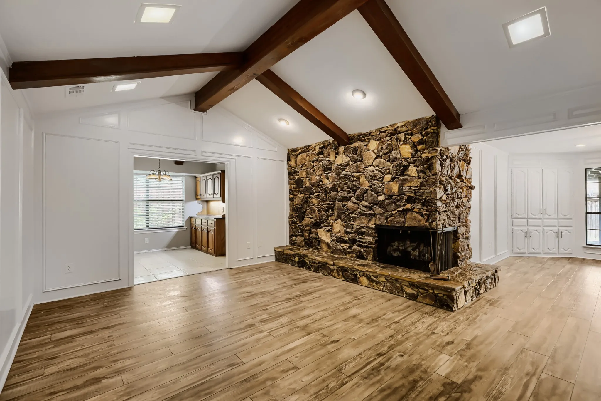 Single Family Residence For Sale in Collin County , 1701 Baffin Bay Drive, Plano, Texas 75075, 3 Bedroom, 2 Bathroom, 2 Garage spaces, 1,839 Sqft, built in 1979, mls#21184303, Real Estate Agent in Plano, Homes For Sale in Collin county, Homes For Sale in Plano, Realtor in Plano Texas, Real Estate Brokerage Independent Realty Texas, Luminita Cordes Realtor