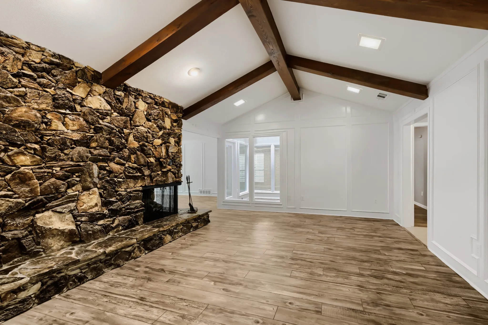 Single Family Residence For Sale in Collin County , 1701 Baffin Bay Drive, Plano, Texas 75075, 3 Bedroom, 2 Bathroom, 2 Garage spaces, 1,839 Sqft, built in 1979, mls#21184303, Real Estate Agent in Plano, Homes For Sale in Collin county, Homes For Sale in Plano, Realtor in Plano Texas, Real Estate Brokerage Independent Realty Texas, Luminita Cordes Realtor