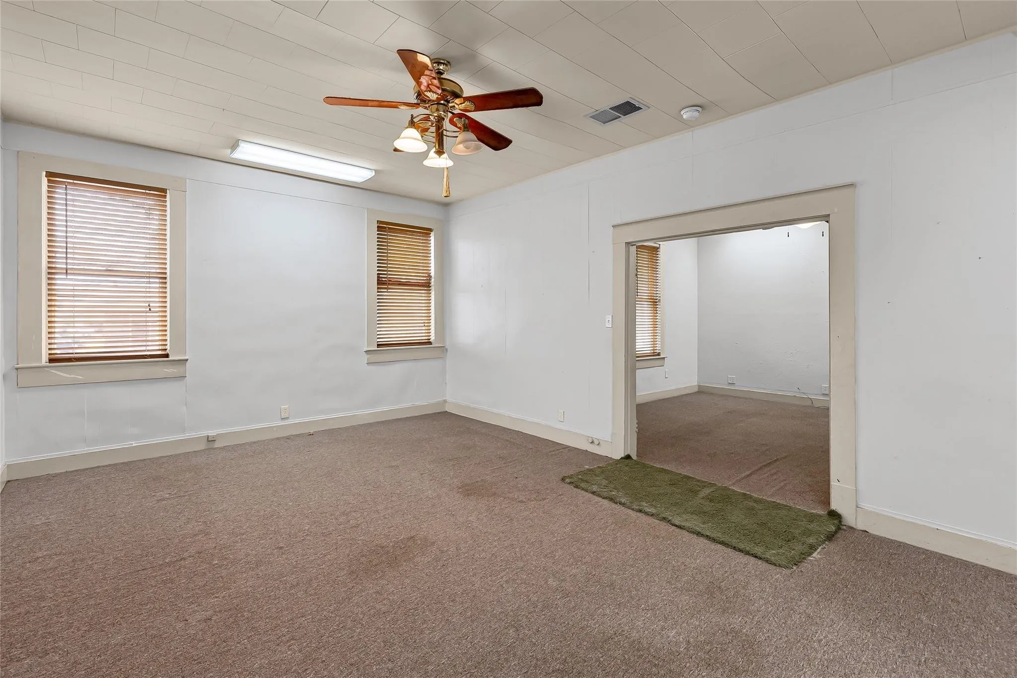 Office For Sale in Hunt County , 3503 Stonewall Street, Greenville, Texas 75401, 0, 0, Garage spaces, 0 Sqft, built in 1975, Price $280,250, mls#21266745, Real Estate Agent in Greenville, Homes For Sale in Hunt county, Homes For Sale in Greenville, Realtor in Greenville Texas, Real Estate Brokerage Independent Realty Texas, Luminita Cordes Realtor
