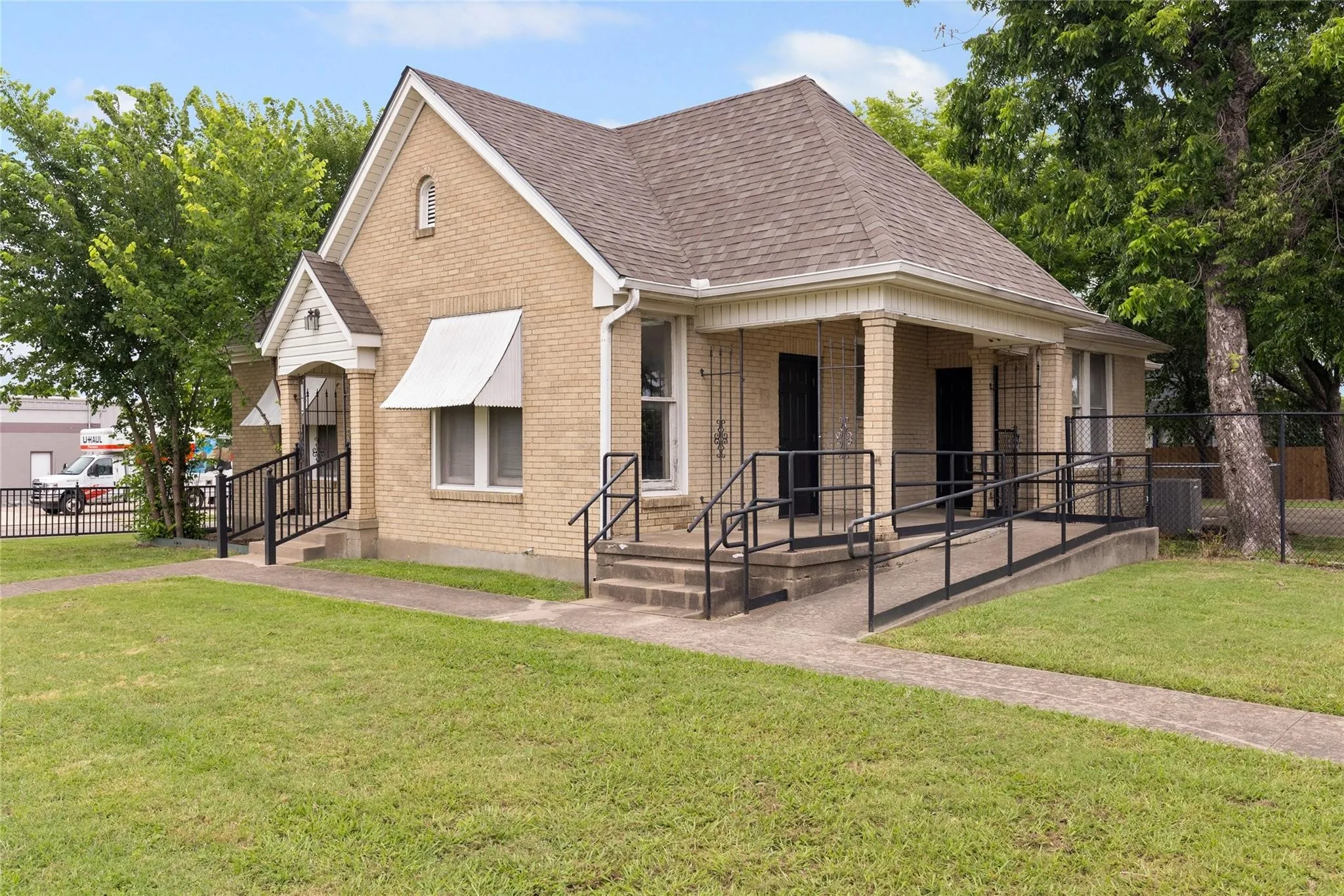 Office For Sale in Hunt County , 3503 Stonewall Street, Greenville, Texas 75401, 0, 0, Garage spaces, 0 Sqft, built in 1975, Price $280,250, mls#21266745, Real Estate Agent in Greenville, Homes For Sale in Hunt county, Homes For Sale in Greenville, Realtor in Greenville Texas, Real Estate Brokerage Independent Realty Texas, Luminita Cordes Realtor