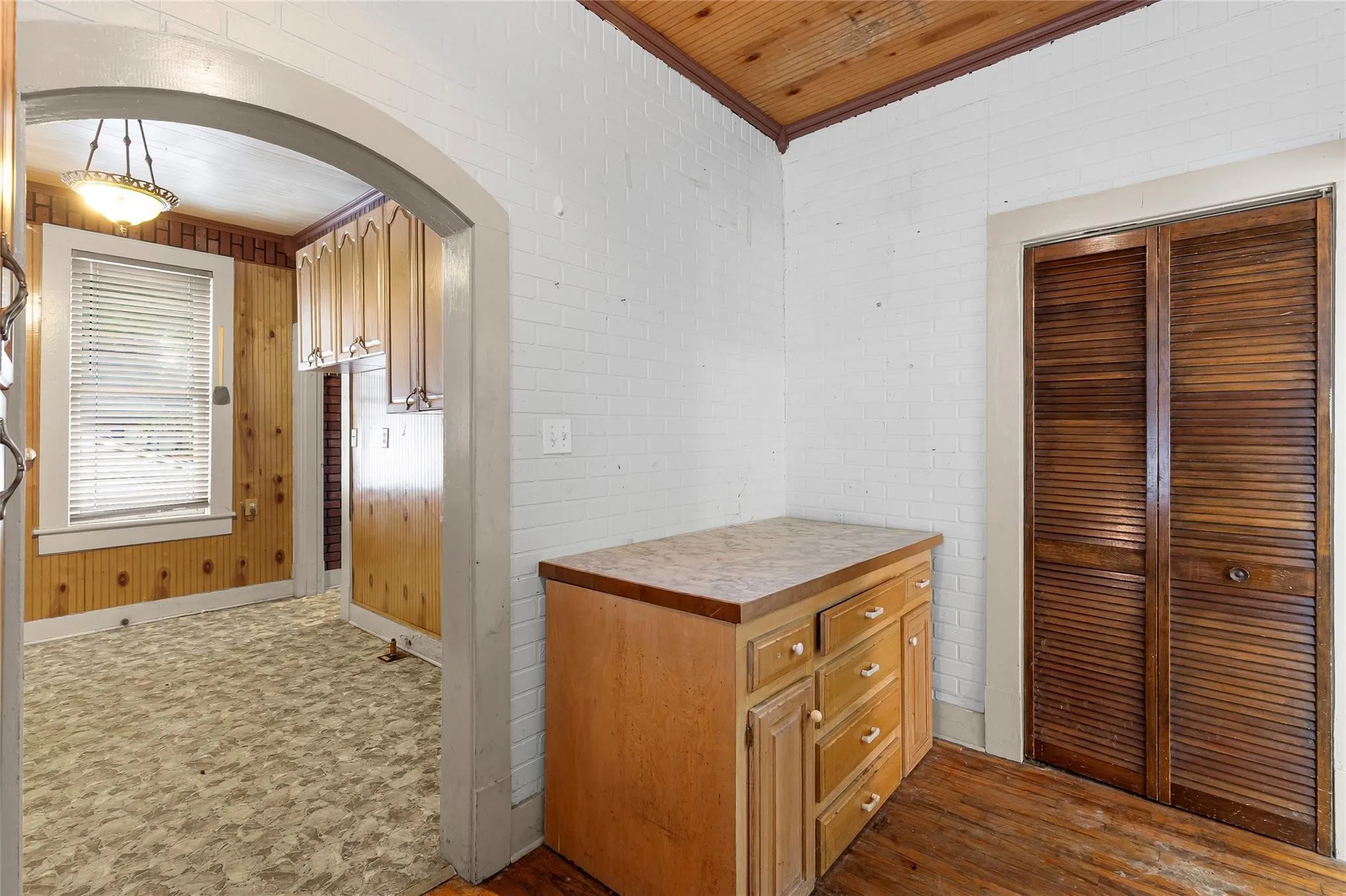 Office For Sale in Hunt County , 3503 Stonewall Street, Greenville, Texas 75401, 0, 0, Garage spaces, 0 Sqft, built in 1975, Price $280,250, mls#21266745, Real Estate Agent in Greenville, Homes For Sale in Hunt county, Homes For Sale in Greenville, Realtor in Greenville Texas, Real Estate Brokerage Independent Realty Texas, Luminita Cordes Realtor