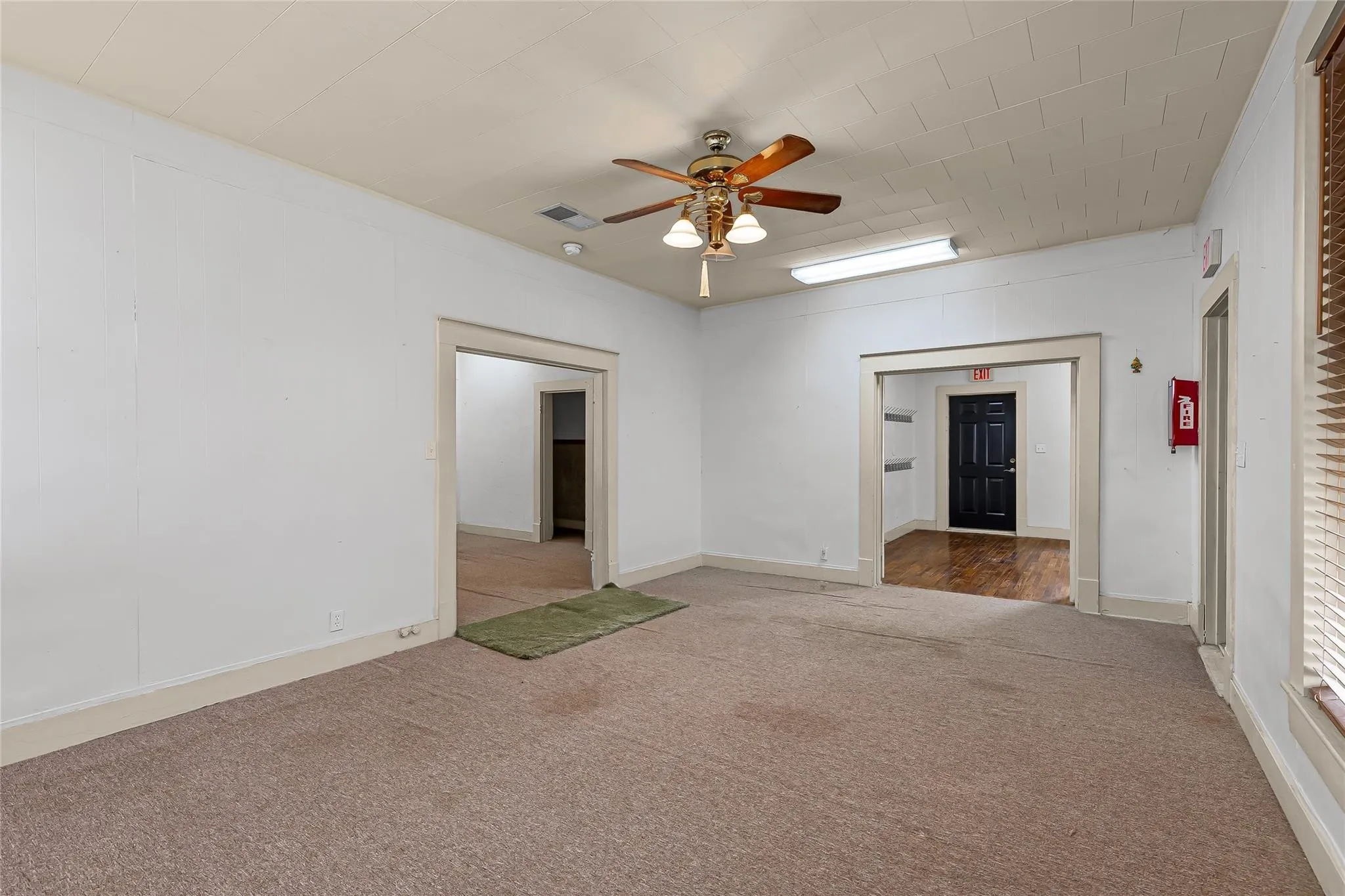 Office For Sale in Hunt County , 3503 Stonewall Street, Greenville, Texas 75401, 0, 0, Garage spaces, 0 Sqft, built in 1975, Price $280,250, mls#21266745, Real Estate Agent in Greenville, Homes For Sale in Hunt county, Homes For Sale in Greenville, Realtor in Greenville Texas, Real Estate Brokerage Independent Realty Texas, Luminita Cordes Realtor