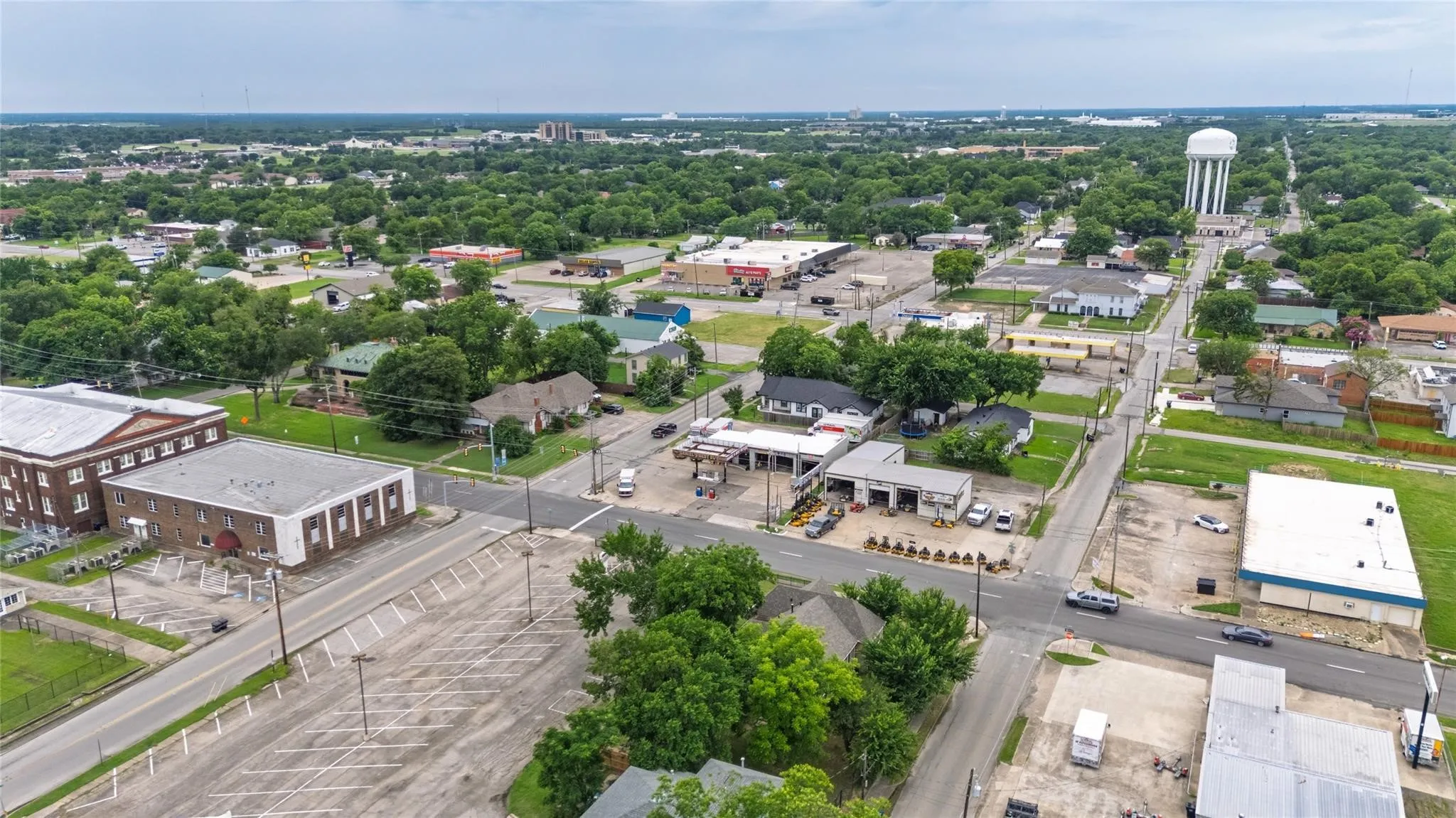 Office For Sale in Hunt County , 3503 Stonewall Street, Greenville, Texas 75401, 0, 0, Garage spaces, 0 Sqft, built in 1975, Price $280,250, mls#21266745, Real Estate Agent in Greenville, Homes For Sale in Hunt county, Homes For Sale in Greenville, Realtor in Greenville Texas, Real Estate Brokerage Independent Realty Texas, Luminita Cordes Realtor