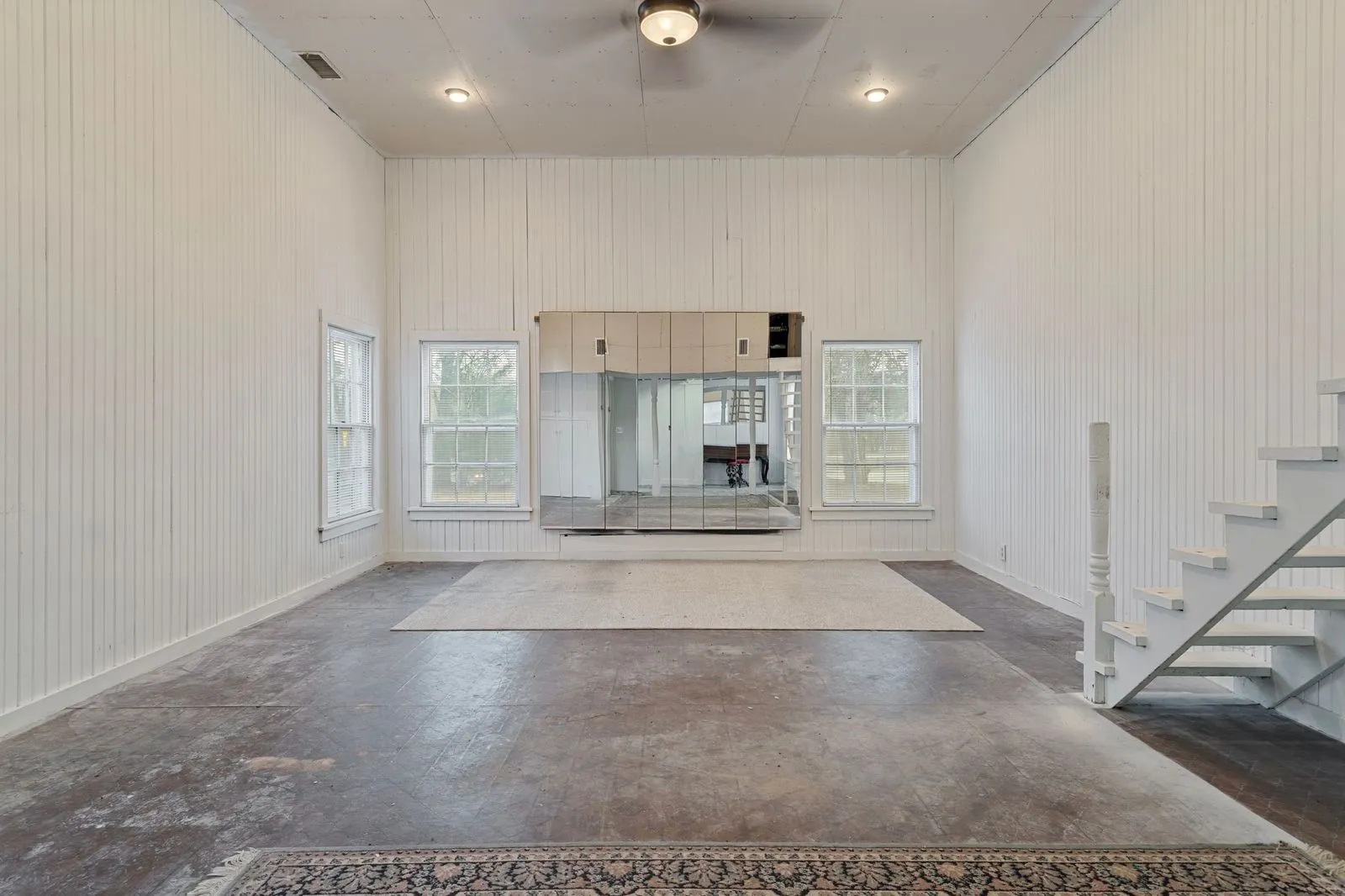 Business For Sale in Hunt County , 4120 E Interstate 30 Freeway, Campbell, Texas 75422, 0, 0, Garage spaces, 2,414 Sqft, built in 1950, Price $270,000, mls#21266701, Real Estate Agent in Campbell, Homes For Sale in Hunt county, Homes For Sale in Campbell, Realtor in Campbell Texas, Real Estate Brokerage Independent Realty Texas, Luminita Cordes Realtor