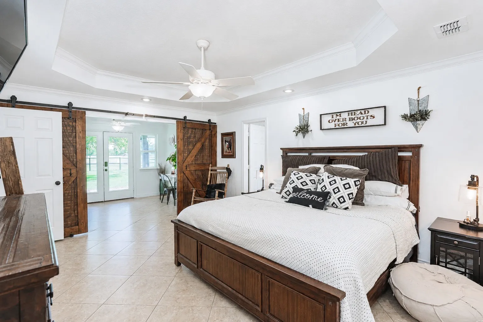 Farm For Sale in Grayson County , 426 Heironimus Lane, Denison, Texas 75020, 4 Bedroom, 2 Bathroom, 2 Garage spaces, 2,544 Sqft, built in 2001, mls#21242076, Real Estate Agent in Denison, Homes For Sale in Grayson county, Homes For Sale in Denison, Realtor in Denison Texas, Real Estate Brokerage Independent Realty Texas, Luminita Cordes Realtor