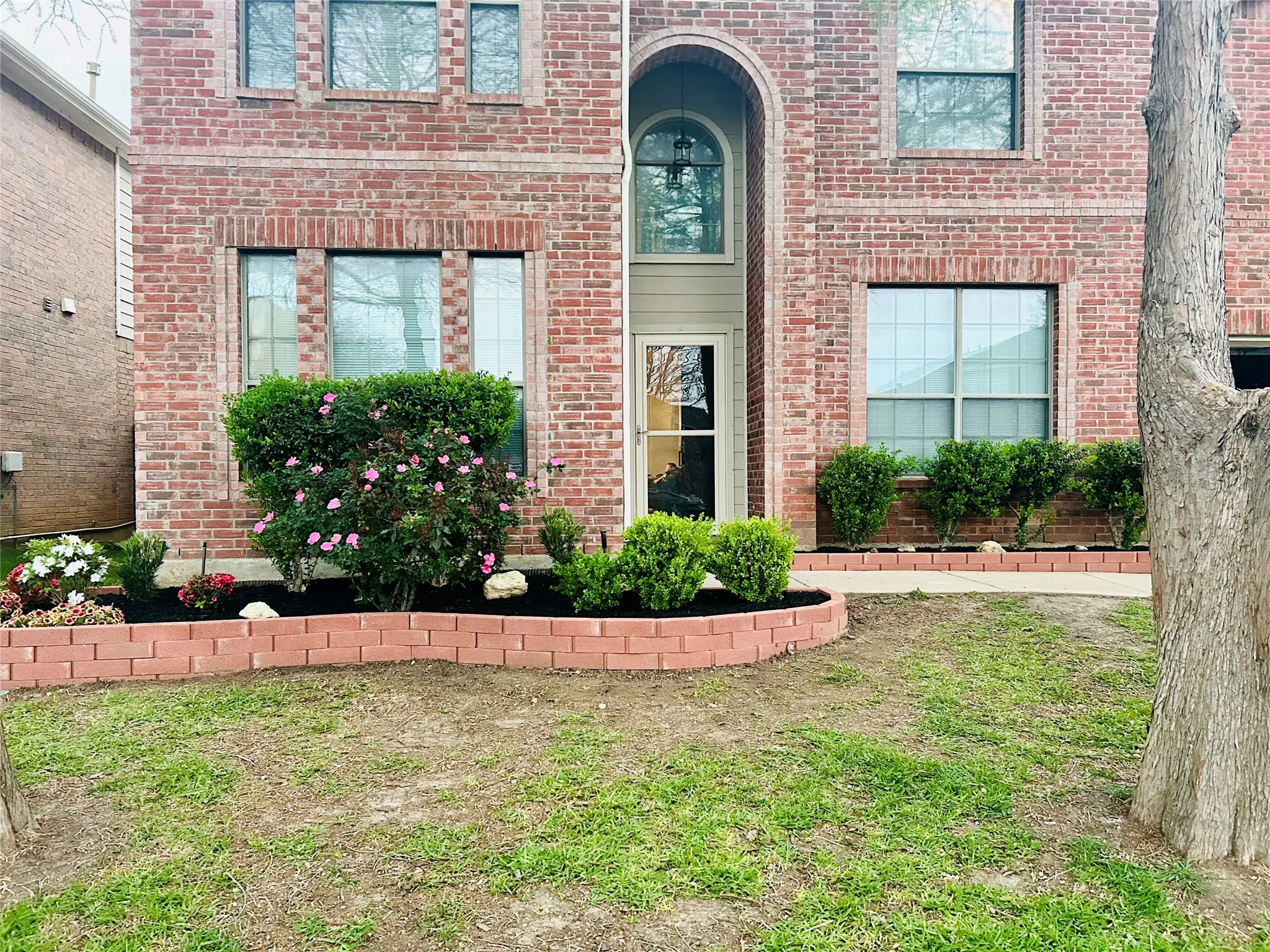 Single Family Residence For Sale in Tarrant County , 1429 Pepperidge Lane, Fort Worth, Texas 76131, 5 Bedroom, 4 Bathroom, 2 Garage spaces, 3,733 Sqft, built in 2005, mls#21266825, Real Estate Agent in Fort Worth, Homes For Sale in Tarrant county, Homes For Sale in Fort Worth, Realtor in Fort Worth Texas, Real Estate Brokerage Independent Realty Texas, Luminita Cordes Realtor