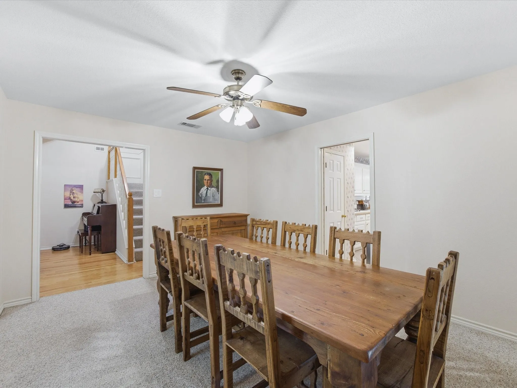 Single Family Residence For Sale in Kaufman County , 9627 County Road 4028, Kemp, Texas 75143, 4 Bedroom, 3 Bathroom, 3 Garage spaces, 3,117 Sqft, built in 1996, mls#21231693, Real Estate Agent in Kemp, Homes For Sale in Kaufman county, Homes For Sale in Kemp, Realtor in Kemp Texas, Real Estate Brokerage Independent Realty Texas, Luminita Cordes Realtor