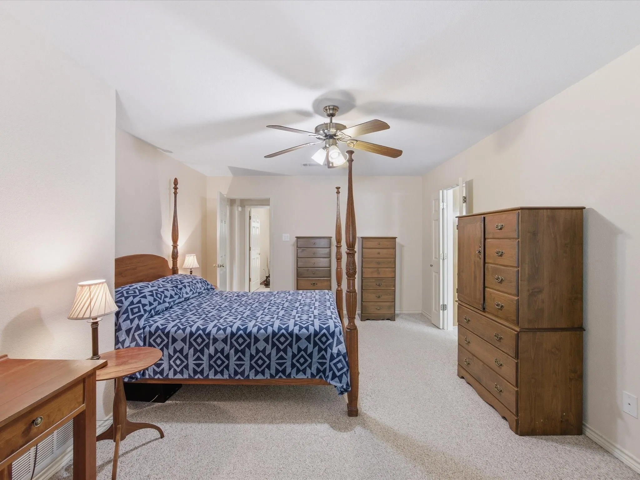 Single Family Residence For Sale in Kaufman County , 9627 County Road 4028, Kemp, Texas 75143, 4 Bedroom, 3 Bathroom, 3 Garage spaces, 3,117 Sqft, built in 1996, mls#21231693, Real Estate Agent in Kemp, Homes For Sale in Kaufman county, Homes For Sale in Kemp, Realtor in Kemp Texas, Real Estate Brokerage Independent Realty Texas, Luminita Cordes Realtor