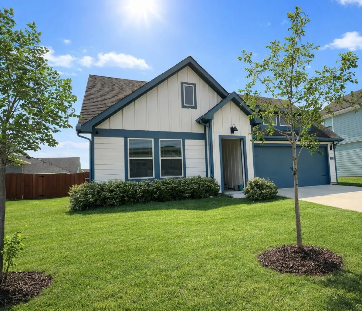 Single Family Residence For Rent in Grayson County , 2310 Hydrangea Drive, Pilot Point, Texas 76258, 4 Bedrooms, 2 Bathrooms, 2 Garage spaces, 1,893 Sqft, built in 2023, Price $2,200, mls#21264073, Real Estate Agent in Pilot Point, Homes For Rent in Grayson county, Homes For Rent in Pilot Point, Realtor in Pilot Point Texas, Real Estate Brokerage Independent Realty Texas, Luminita Cordes Realtor