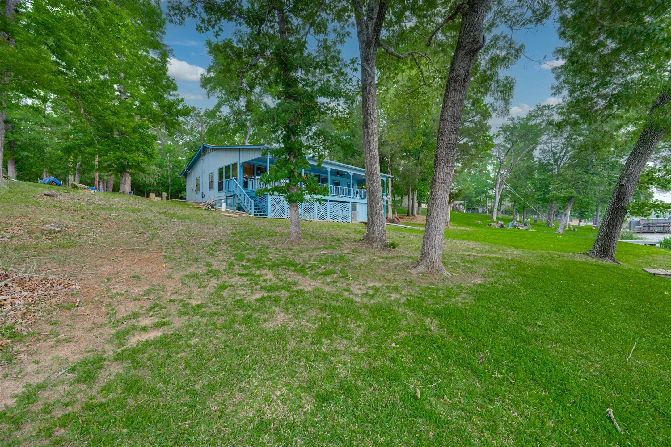 Single Family Residence For Sale in Anderson County , 20 Waco, Elkhart, Texas 75839, 2 Bedroom, 1 Bathroom, Garage spaces, 1,584 Sqft, built in 1990, mls#21266776, Real Estate Agent in Elkhart, Homes For Sale in Anderson county, Homes For Sale in Elkhart, Realtor in Elkhart Texas, Real Estate Brokerage Independent Realty Texas, Luminita Cordes Realtor