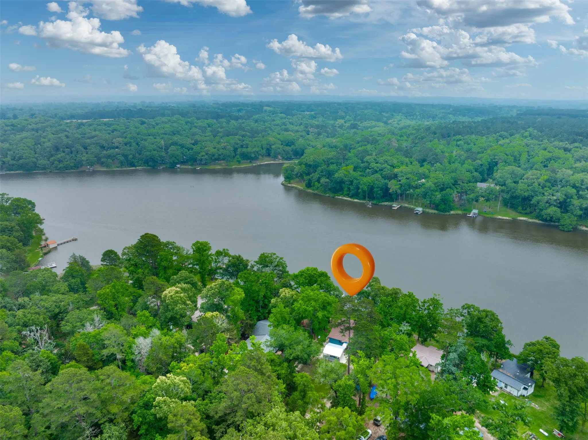 Single Family Residence For Sale in Anderson County , 20 Waco, Elkhart, Texas 75839, 2 Bedroom, 1 Bathroom, Garage spaces, 1,584 Sqft, built in 1990, mls#21266776, Real Estate Agent in Elkhart, Homes For Sale in Anderson county, Homes For Sale in Elkhart, Realtor in Elkhart Texas, Real Estate Brokerage Independent Realty Texas, Luminita Cordes Realtor
