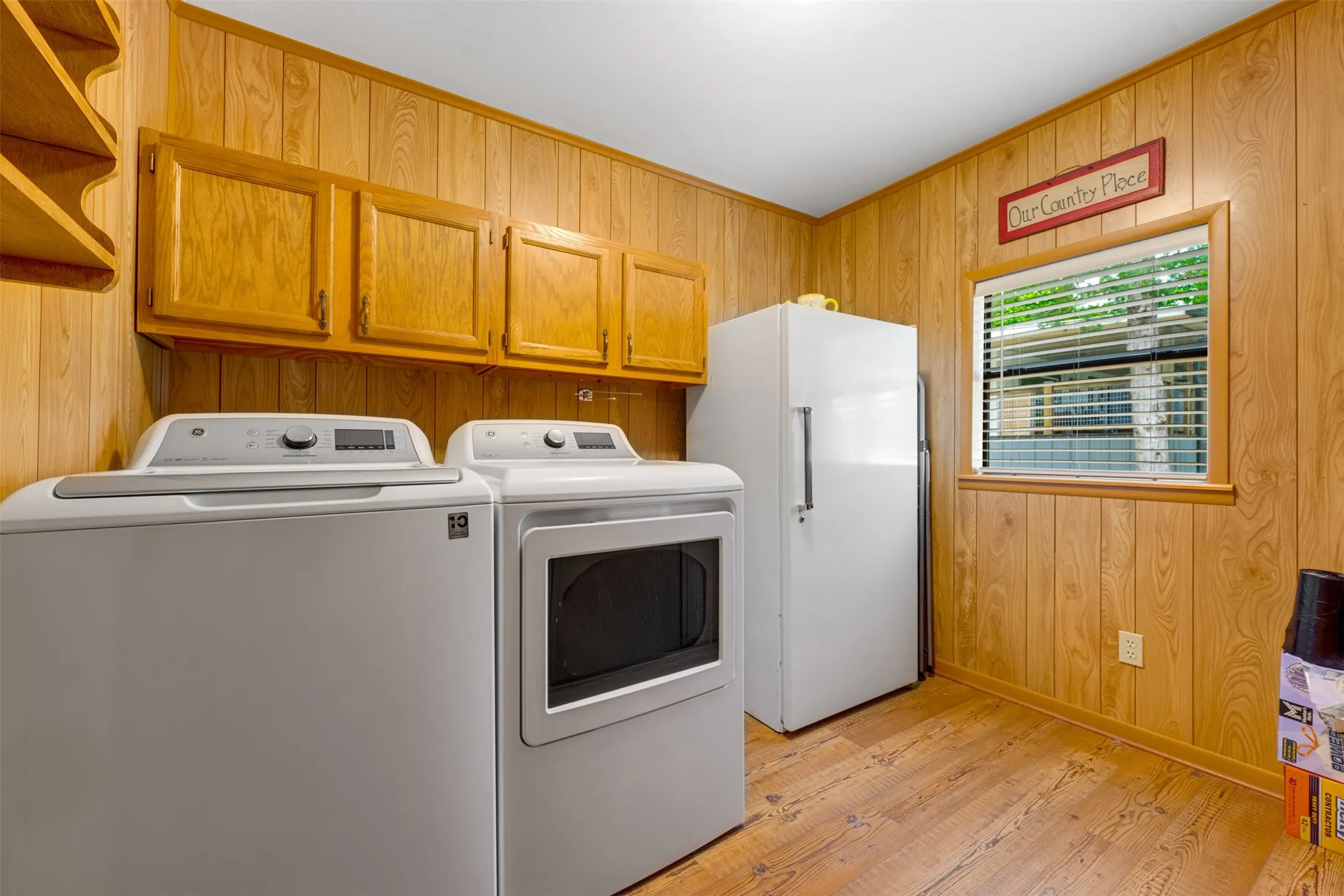 Single Family Residence For Sale in Anderson County , 20 Waco, Elkhart, Texas 75839, 2 Bedroom, 1 Bathroom, Garage spaces, 1,584 Sqft, built in 1990, mls#21266776, Real Estate Agent in Elkhart, Homes For Sale in Anderson county, Homes For Sale in Elkhart, Realtor in Elkhart Texas, Real Estate Brokerage Independent Realty Texas, Luminita Cordes Realtor
