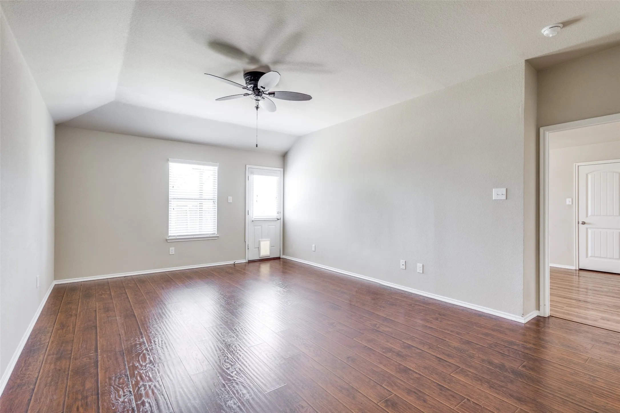 Single Family Residence For Rent in Collin County , 1101 Rainer Drive, Princeton, Texas 75407, 4 Bedroom, 2 Bathroom, 2 Garage spaces, 1,712 Sqft, built in 2014, mls#21266905, Real Estate Agent in Princeton, Homes For Rent in Collin county, Homes For Rent in Princeton, Realtor in Princeton Texas, Real Estate Brokerage Independent Realty Texas, Luminita Cordes Realtor