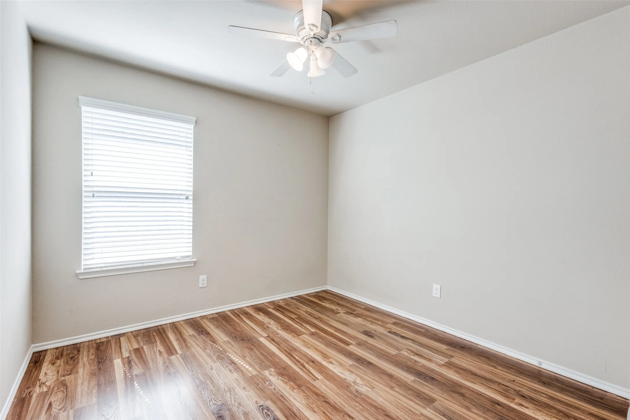 Single Family Residence For Rent in Collin County , 1101 Rainer Drive, Princeton, Texas 75407, 4 Bedroom, 2 Bathroom, 2 Garage spaces, 1,712 Sqft, built in 2014, mls#21266905, Real Estate Agent in Princeton, Homes For Rent in Collin county, Homes For Rent in Princeton, Realtor in Princeton Texas, Real Estate Brokerage Independent Realty Texas, Luminita Cordes Realtor
