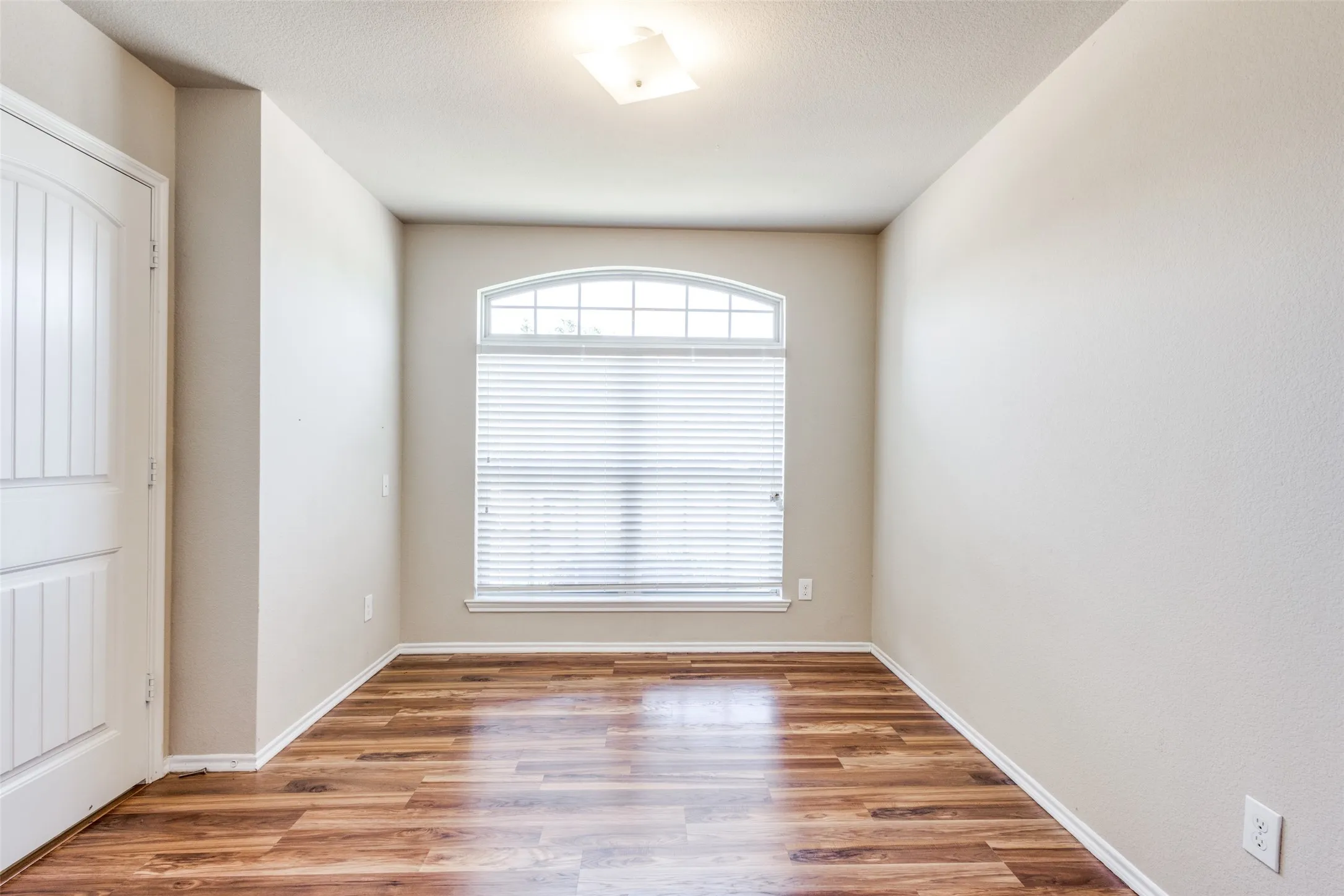 Single Family Residence For Rent in Collin County , 1101 Rainer Drive, Princeton, Texas 75407, 4 Bedroom, 2 Bathroom, 2 Garage spaces, 1,712 Sqft, built in 2014, mls#21266905, Real Estate Agent in Princeton, Homes For Rent in Collin county, Homes For Rent in Princeton, Realtor in Princeton Texas, Real Estate Brokerage Independent Realty Texas, Luminita Cordes Realtor