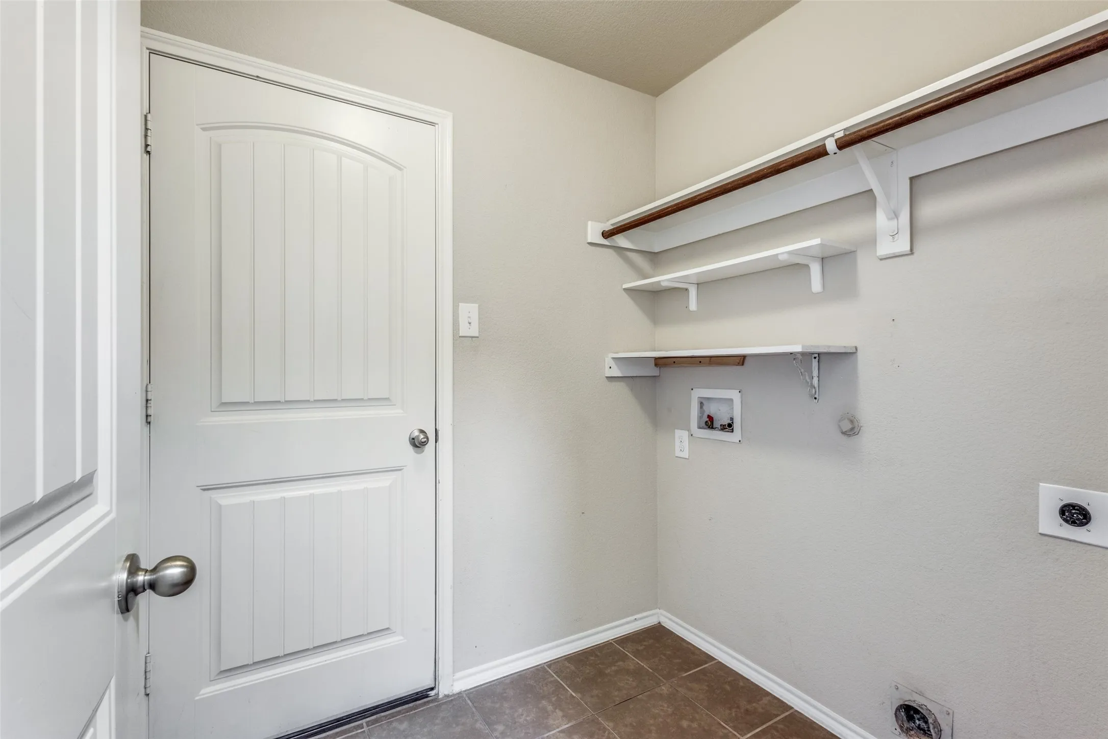 Single Family Residence For Rent in Collin County , 1101 Rainer Drive, Princeton, Texas 75407, 4 Bedroom, 2 Bathroom, 2 Garage spaces, 1,712 Sqft, built in 2014, mls#21266905, Real Estate Agent in Princeton, Homes For Rent in Collin county, Homes For Rent in Princeton, Realtor in Princeton Texas, Real Estate Brokerage Independent Realty Texas, Luminita Cordes Realtor