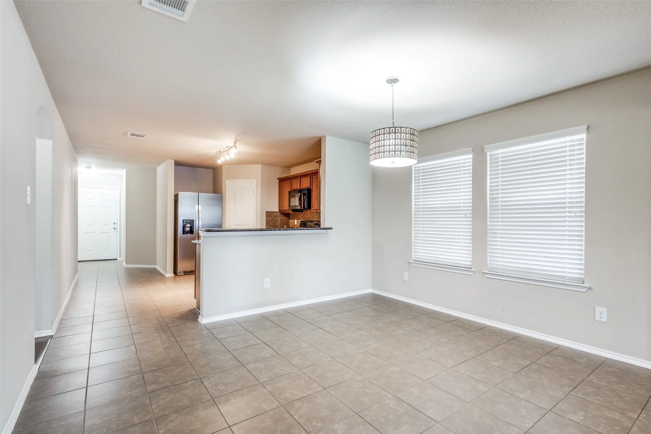 Single Family Residence For Rent in Collin County , 1101 Rainer Drive, Princeton, Texas 75407, 4 Bedroom, 2 Bathroom, 2 Garage spaces, 1,712 Sqft, built in 2014, mls#21266905, Real Estate Agent in Princeton, Homes For Rent in Collin county, Homes For Rent in Princeton, Realtor in Princeton Texas, Real Estate Brokerage Independent Realty Texas, Luminita Cordes Realtor