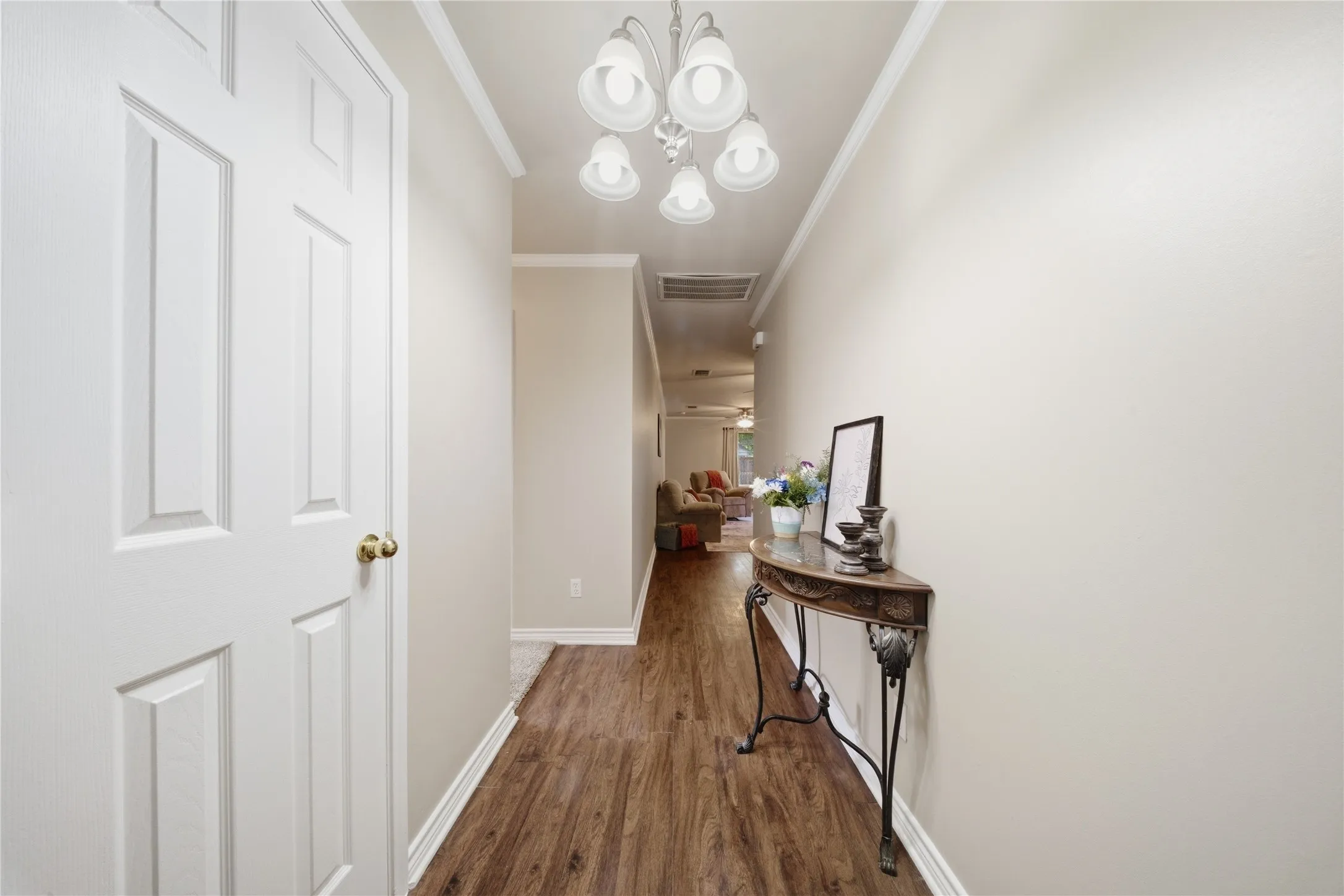Single Family Residence For Sale in Grayson County , 402 Robertson Street, Collinsville, Texas 76233, 3 Bedroom, 2 Bathroom, 2 Garage spaces, 1,335 Sqft, built in 2014, mls#21258467, Real Estate Agent in Collinsville, Homes For Sale in Grayson county, Homes For Sale in Collinsville, Realtor in Collinsville Texas, Real Estate Brokerage Independent Realty Texas, Luminita Cordes Realtor