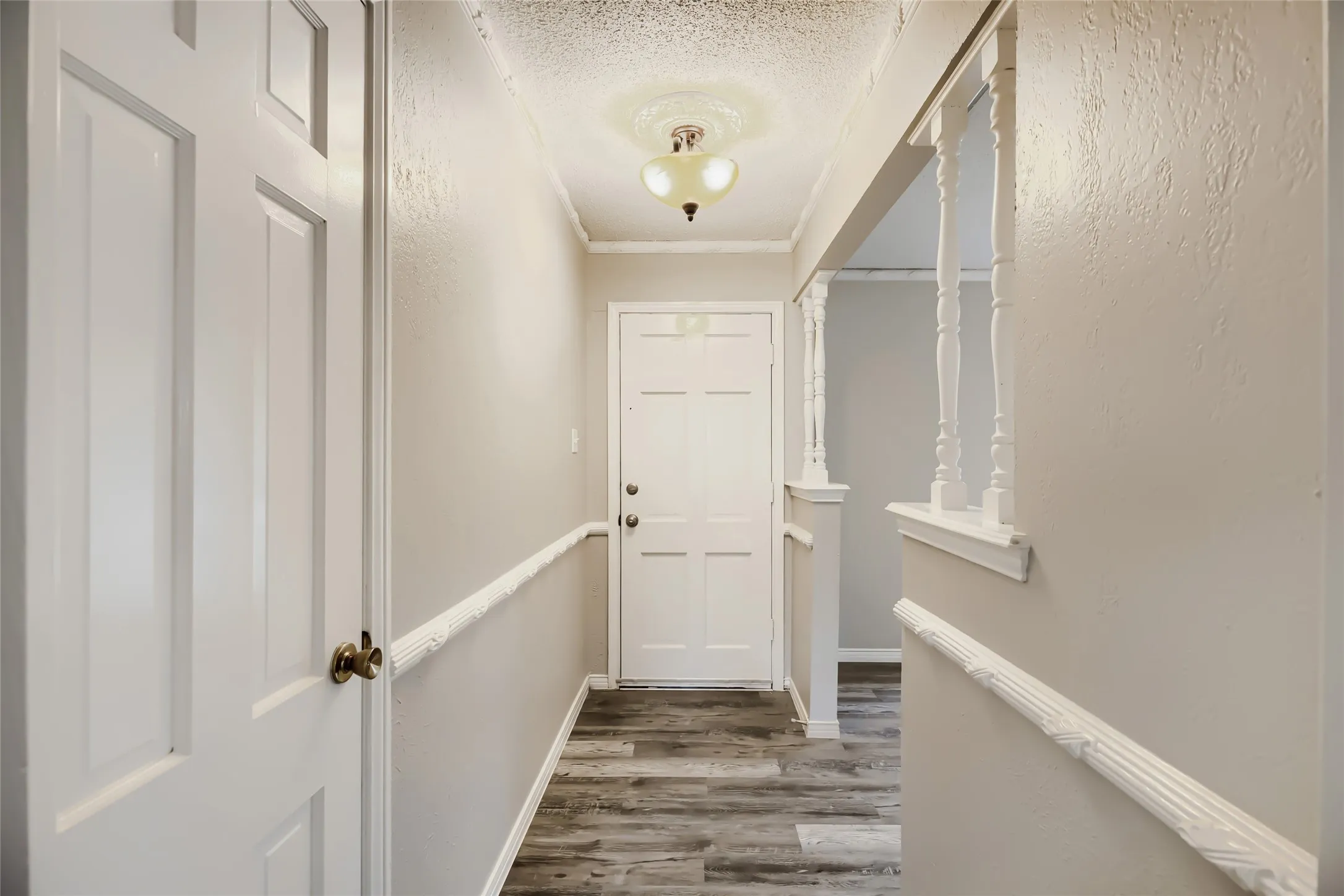 Single Family Residence For Sale in Dallas County , 829 Poinsettia Drive, Lancaster, Texas 75146, 3 Bedroom, 2 Bathroom, 2 Garage spaces, 1,605 Sqft, built in 1966, mls#21167931, Real Estate Agent in Lancaster, Homes For Sale in Dallas county, Homes For Sale in Lancaster, Realtor in Lancaster Texas, Real Estate Brokerage Independent Realty Texas, Luminita Cordes Realtor