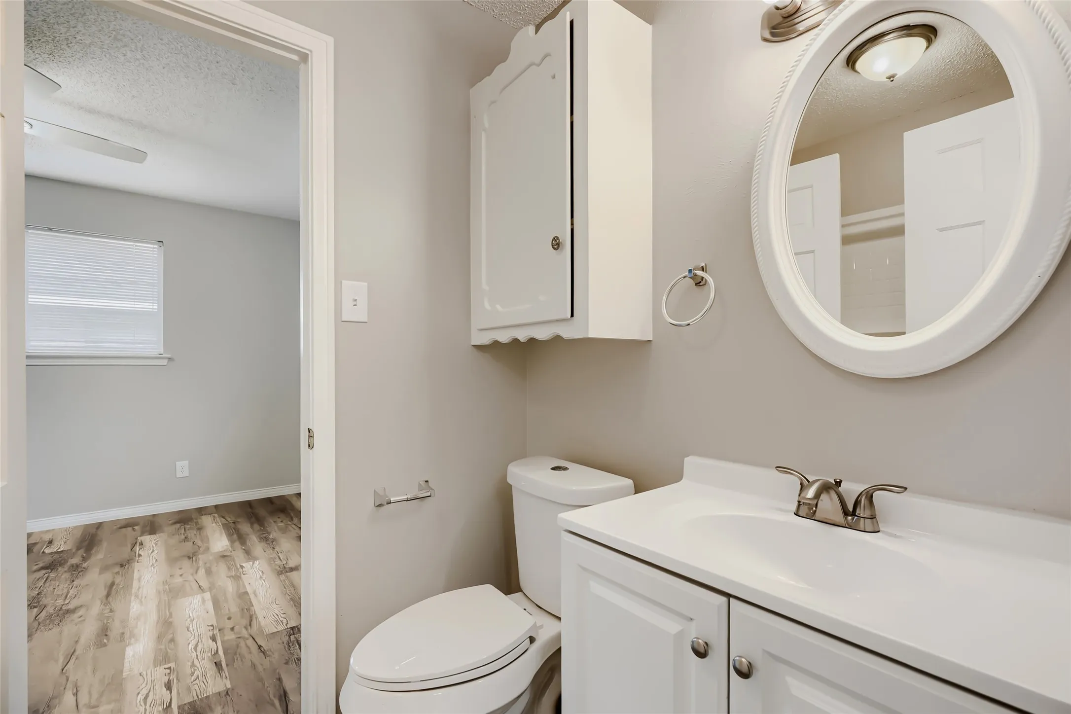 Single Family Residence For Sale in Dallas County , 829 Poinsettia Drive, Lancaster, Texas 75146, 3 Bedroom, 2 Bathroom, 2 Garage spaces, 1,605 Sqft, built in 1966, mls#21167931, Real Estate Agent in Lancaster, Homes For Sale in Dallas county, Homes For Sale in Lancaster, Realtor in Lancaster Texas, Real Estate Brokerage Independent Realty Texas, Luminita Cordes Realtor
