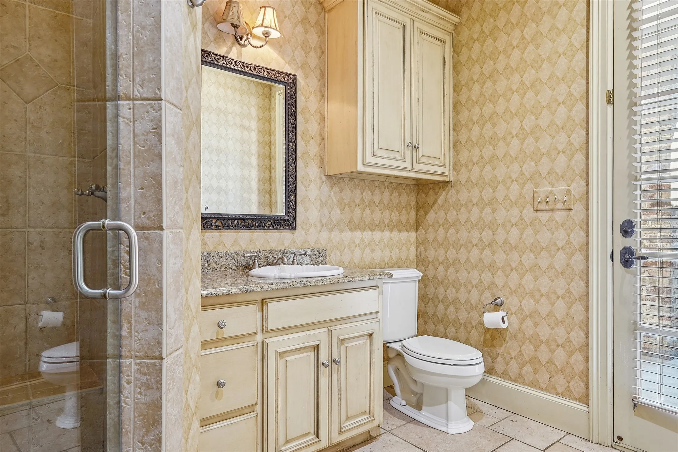 Single Family Residence For Sale in Denton County , 3112 Belmont Street, Denton, Texas 76210, 5 Bedroom, 4 Bathroom, 3 Garage spaces, 5,866 Sqft, built in 2002, mls#21256216, Real Estate Agent in Denton, Homes For Sale in Denton county, Homes For Sale in Denton, Realtor in Denton Texas, Real Estate Brokerage Independent Realty Texas, Luminita Cordes Realtor