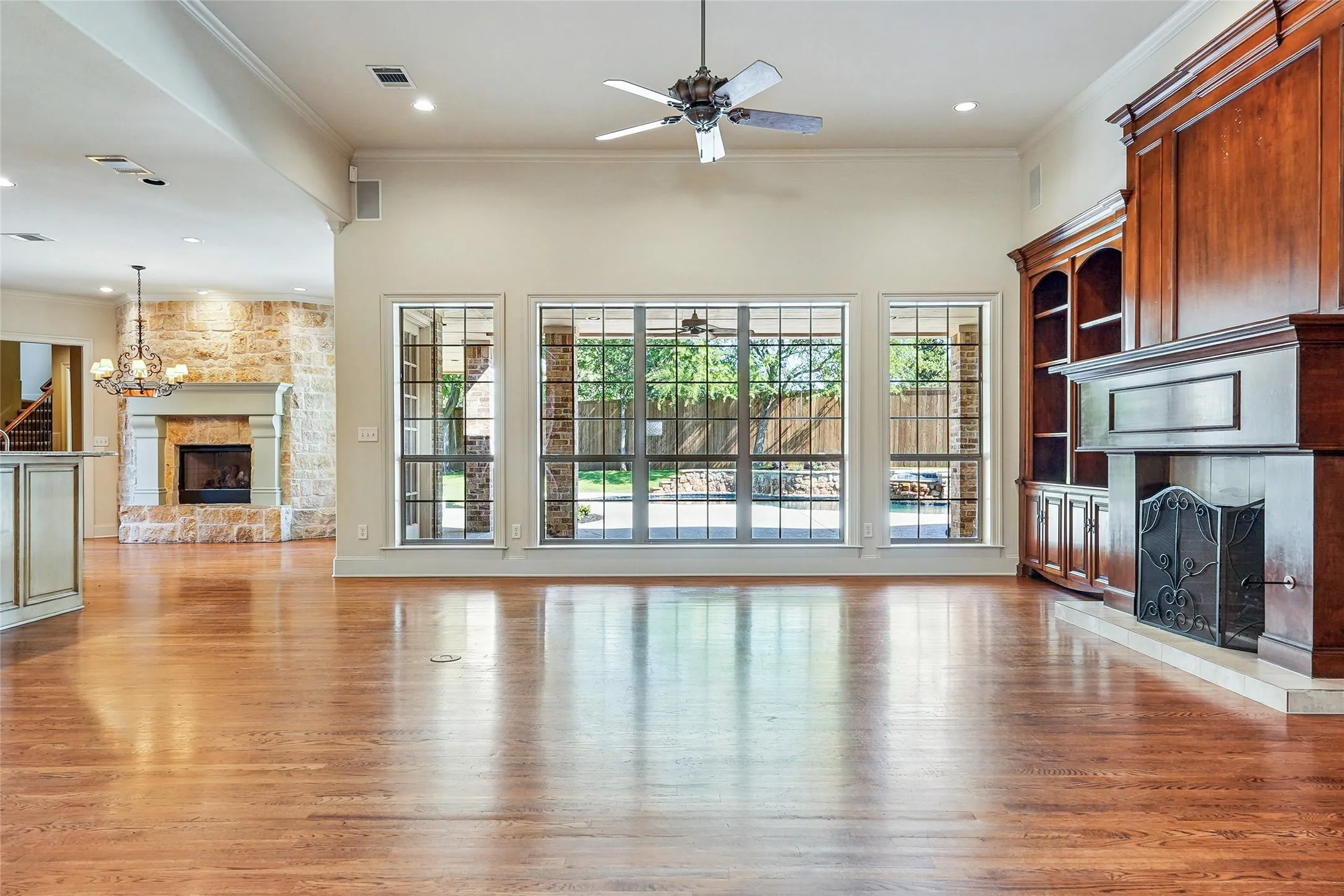 Single Family Residence For Sale in Denton County , 3112 Belmont Street, Denton, Texas 76210, 5 Bedroom, 4 Bathroom, 3 Garage spaces, 5,866 Sqft, built in 2002, mls#21256216, Real Estate Agent in Denton, Homes For Sale in Denton county, Homes For Sale in Denton, Realtor in Denton Texas, Real Estate Brokerage Independent Realty Texas, Luminita Cordes Realtor