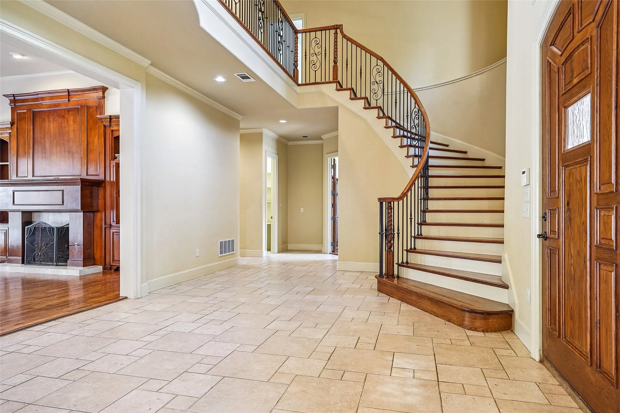 Single Family Residence For Sale in Denton County , 3112 Belmont Street, Denton, Texas 76210, 5 Bedroom, 4 Bathroom, 3 Garage spaces, 5,866 Sqft, built in 2002, mls#21256216, Real Estate Agent in Denton, Homes For Sale in Denton county, Homes For Sale in Denton, Realtor in Denton Texas, Real Estate Brokerage Independent Realty Texas, Luminita Cordes Realtor