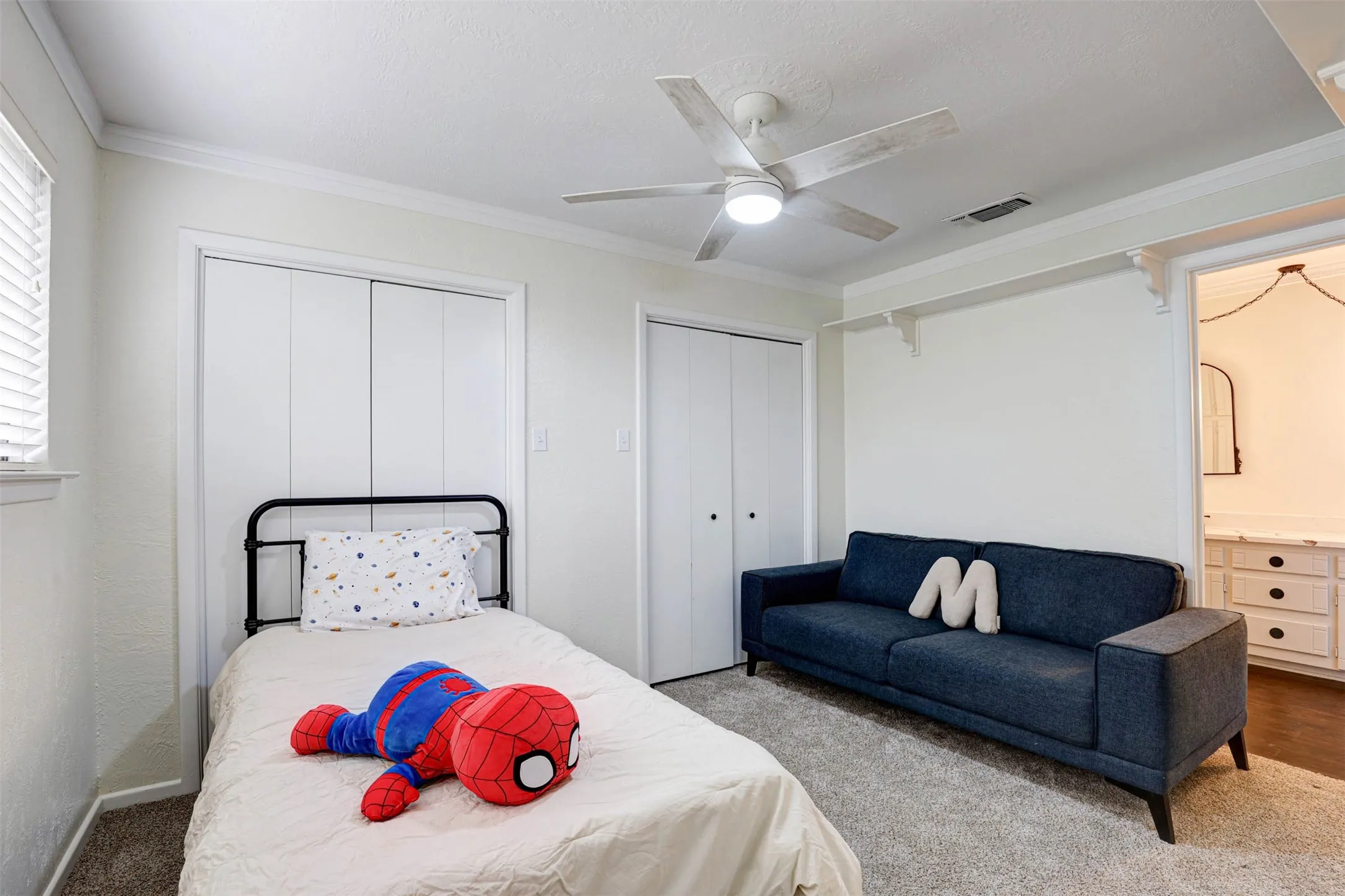 Single Family Residence For Sale in Tarrant County , 7716 Incline Terrace, Fort Worth, Texas 76179, 4 Bedroom, 3 Bathroom, 2 Garage spaces, 2,715 Sqft, built in 1973, mls#21243722, Real Estate Agent in Fort Worth, Homes For Sale in Tarrant county, Homes For Sale in Fort Worth, Realtor in Fort Worth Texas, Real Estate Brokerage Independent Realty Texas, Luminita Cordes Realtor