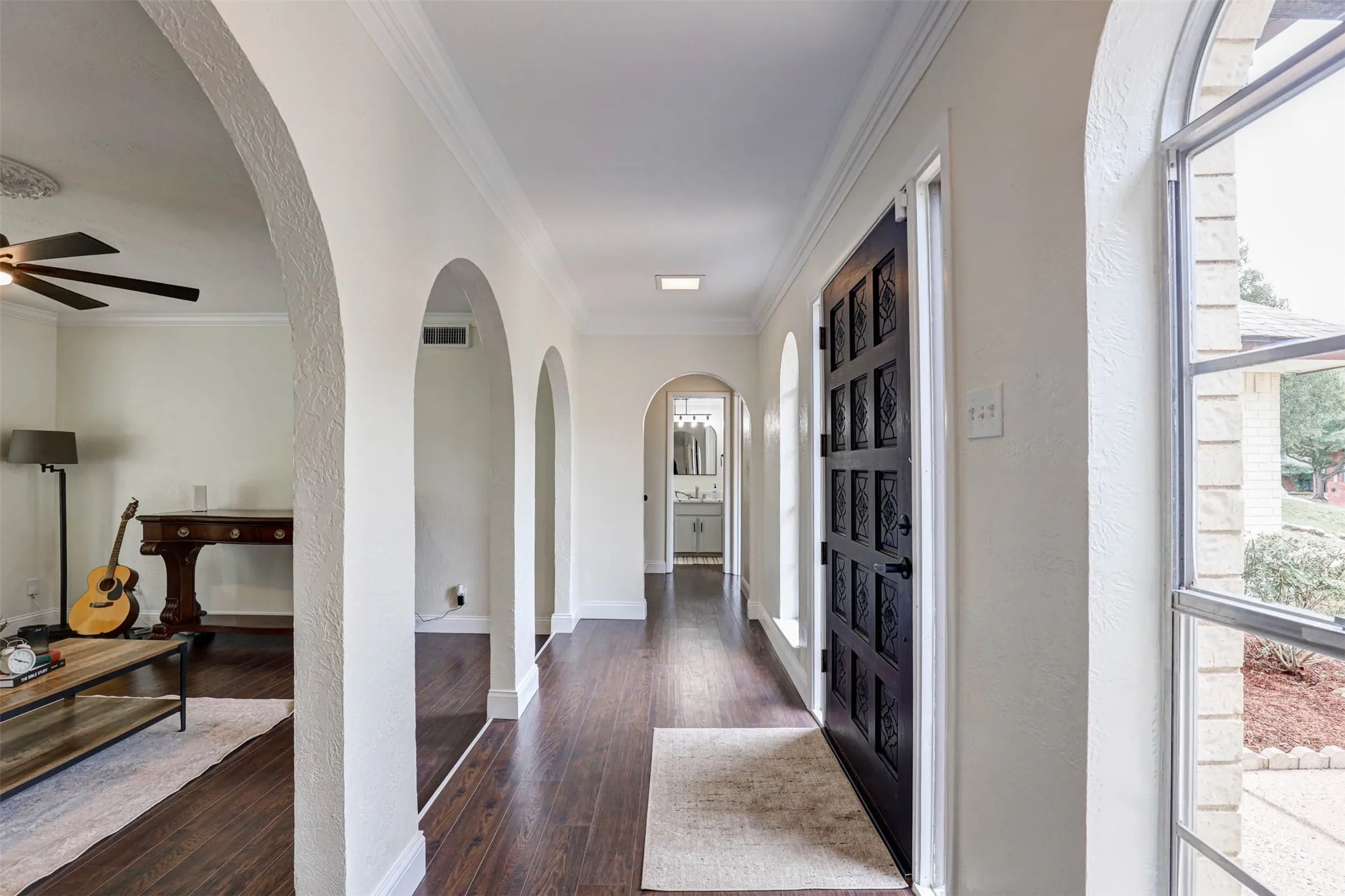 Single Family Residence For Sale in Tarrant County , 7716 Incline Terrace, Fort Worth, Texas 76179, 4 Bedroom, 3 Bathroom, 2 Garage spaces, 2,715 Sqft, built in 1973, mls#21243722, Real Estate Agent in Fort Worth, Homes For Sale in Tarrant county, Homes For Sale in Fort Worth, Realtor in Fort Worth Texas, Real Estate Brokerage Independent Realty Texas, Luminita Cordes Realtor