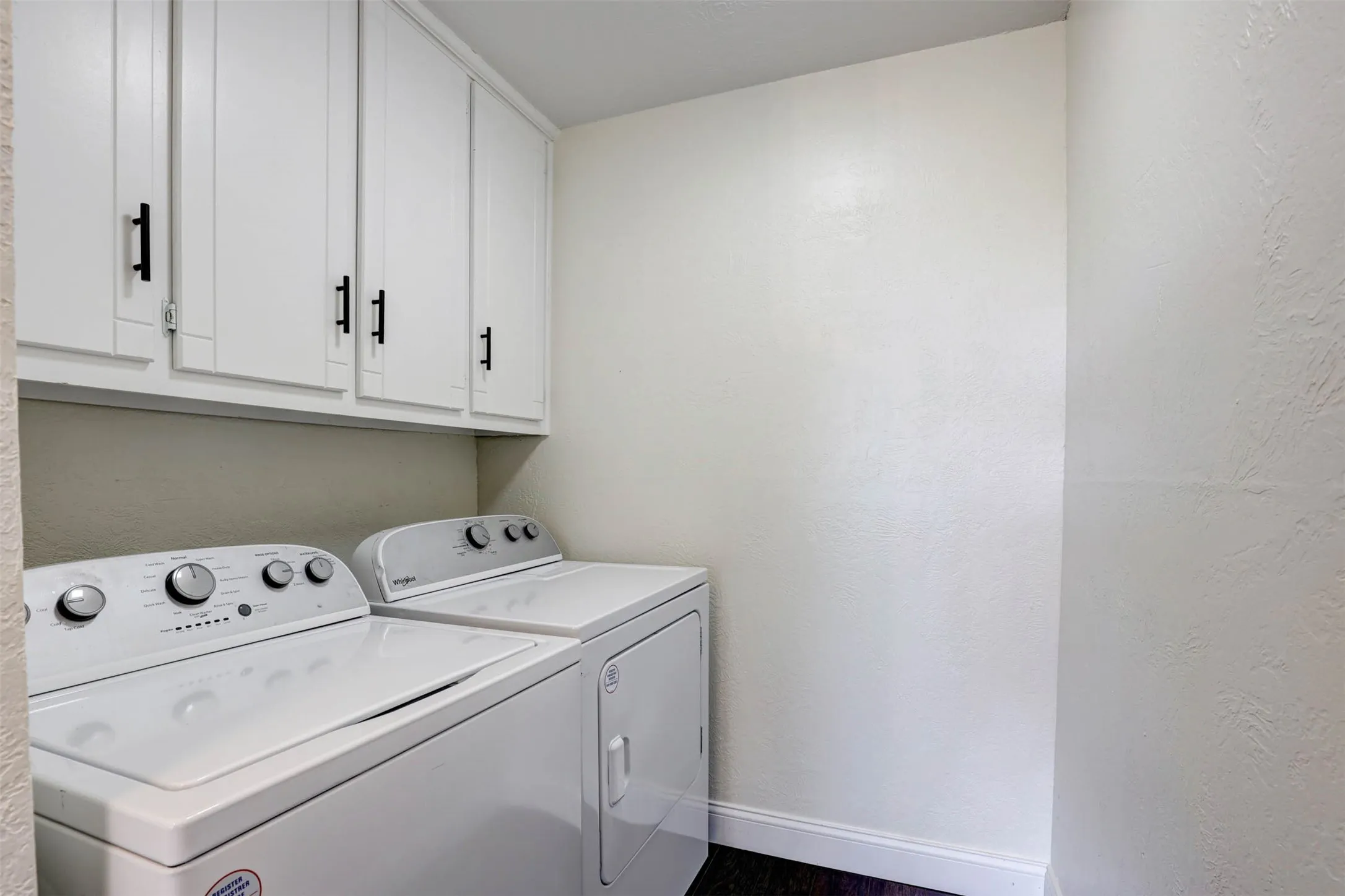 Single Family Residence For Sale in Tarrant County , 7716 Incline Terrace, Fort Worth, Texas 76179, 4 Bedroom, 3 Bathroom, 2 Garage spaces, 2,715 Sqft, built in 1973, mls#21243722, Real Estate Agent in Fort Worth, Homes For Sale in Tarrant county, Homes For Sale in Fort Worth, Realtor in Fort Worth Texas, Real Estate Brokerage Independent Realty Texas, Luminita Cordes Realtor