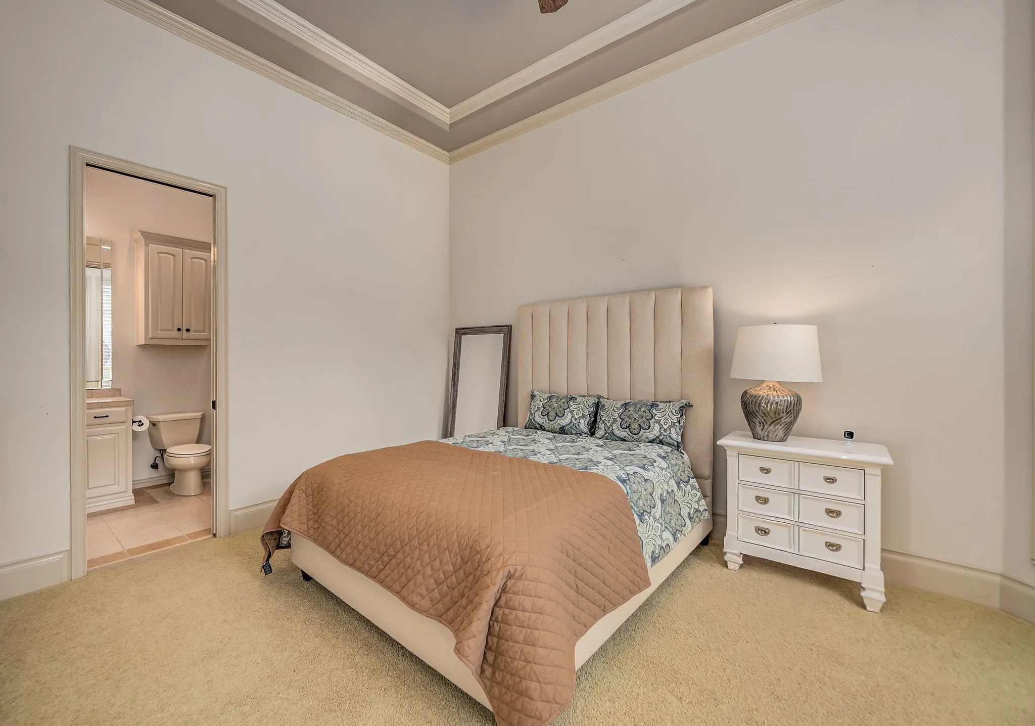 Single Family Residence For Sale in Collin County , 6049 Arrowhead Drive, Frisco, Texas 75034, 3 Bedroom, 4 Bathroom, 2 Garage spaces, 3,624 Sqft, built in 2002, mls#21261241, Real Estate Agent in Frisco, Homes For Sale in Collin county, Homes For Sale in Frisco, Realtor in Frisco Texas, Real Estate Brokerage Independent Realty Texas, Luminita Cordes Realtor
