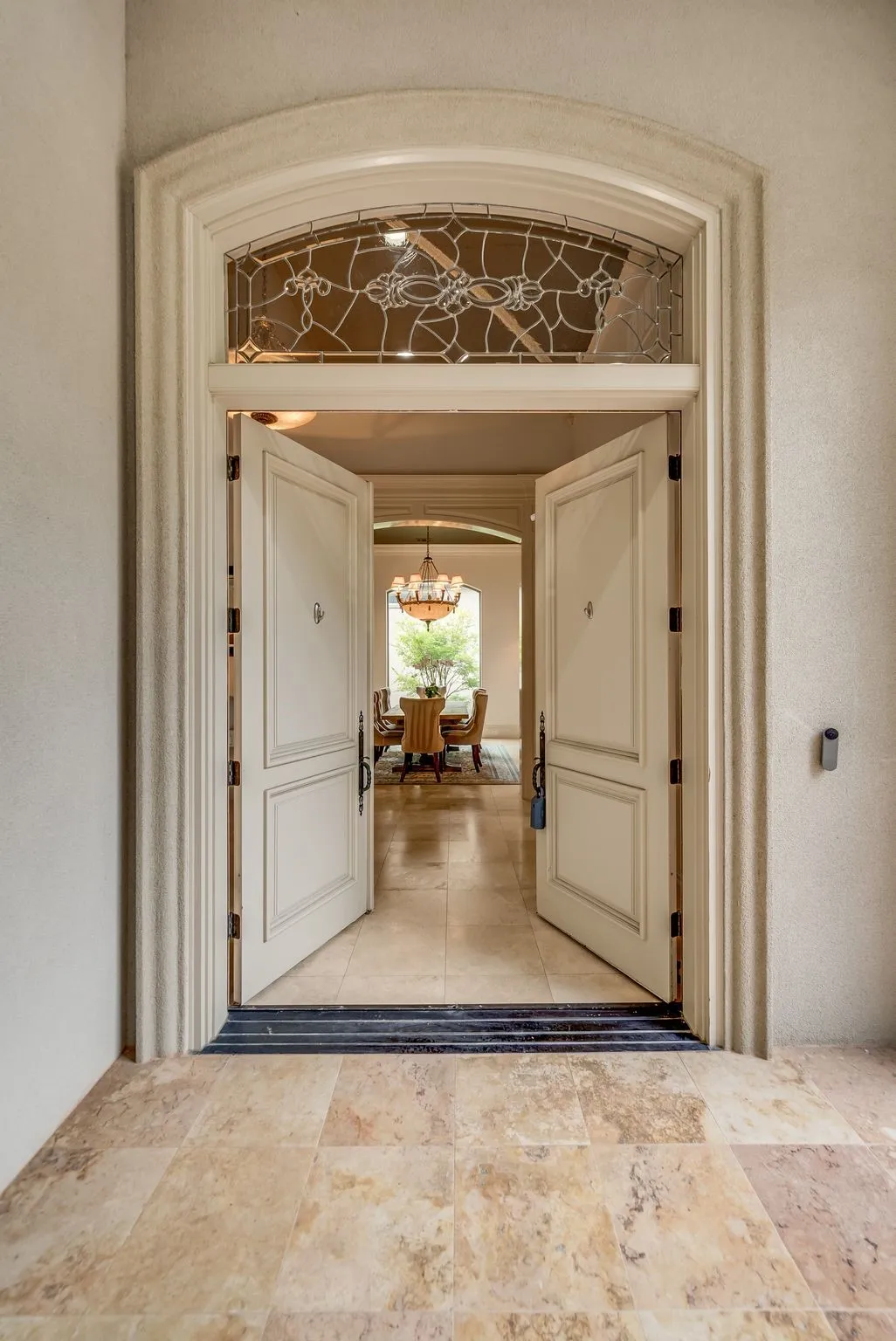 Single Family Residence For Sale in Collin County , 6049 Arrowhead Drive, Frisco, Texas 75034, 3 Bedroom, 4 Bathroom, 2 Garage spaces, 3,624 Sqft, built in 2002, mls#21261241, Real Estate Agent in Frisco, Homes For Sale in Collin county, Homes For Sale in Frisco, Realtor in Frisco Texas, Real Estate Brokerage Independent Realty Texas, Luminita Cordes Realtor